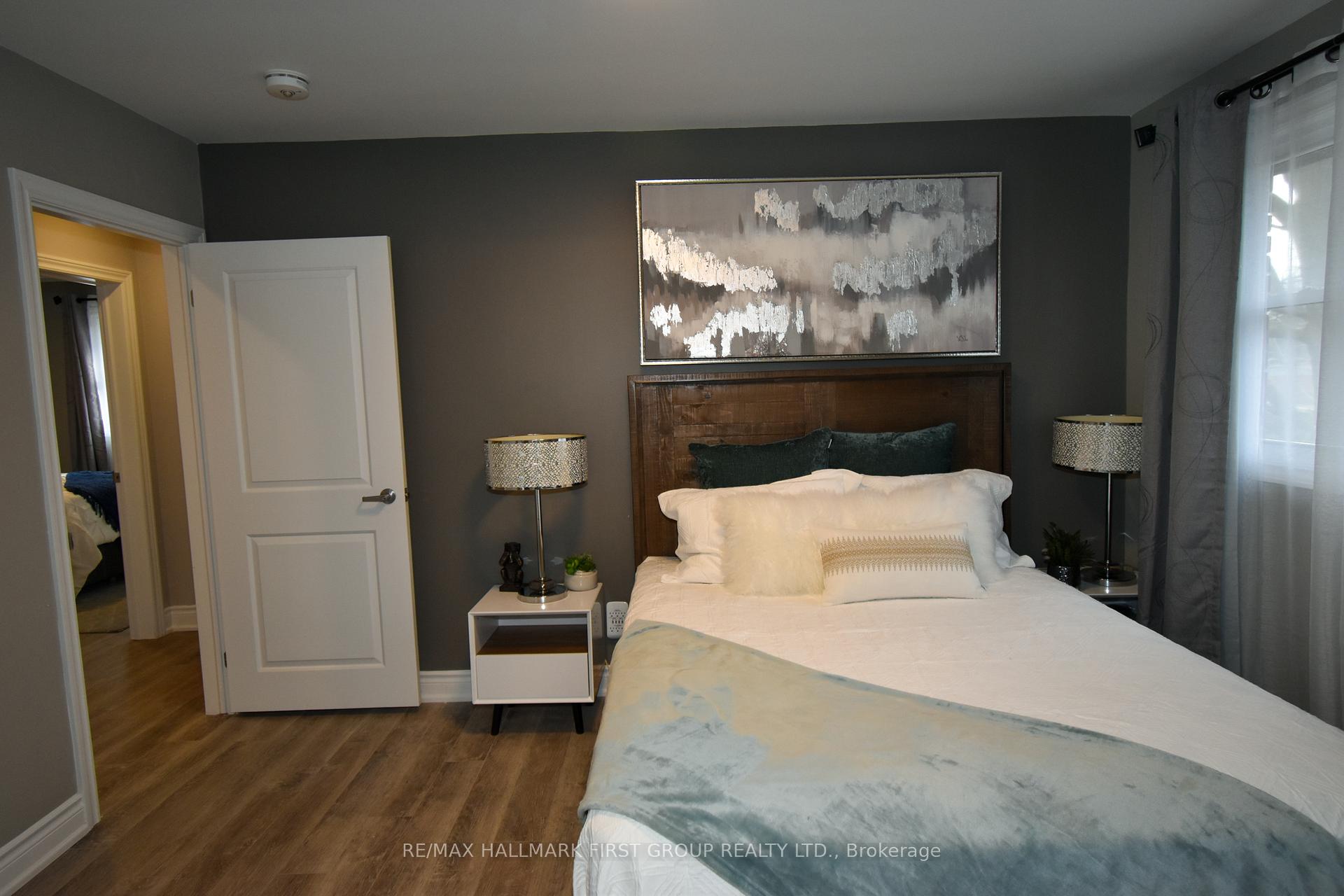 Photo 9 of Unit Upper, 905 Hilliard Street, Peterborough, Northcrest Ward 5 — HOMEH