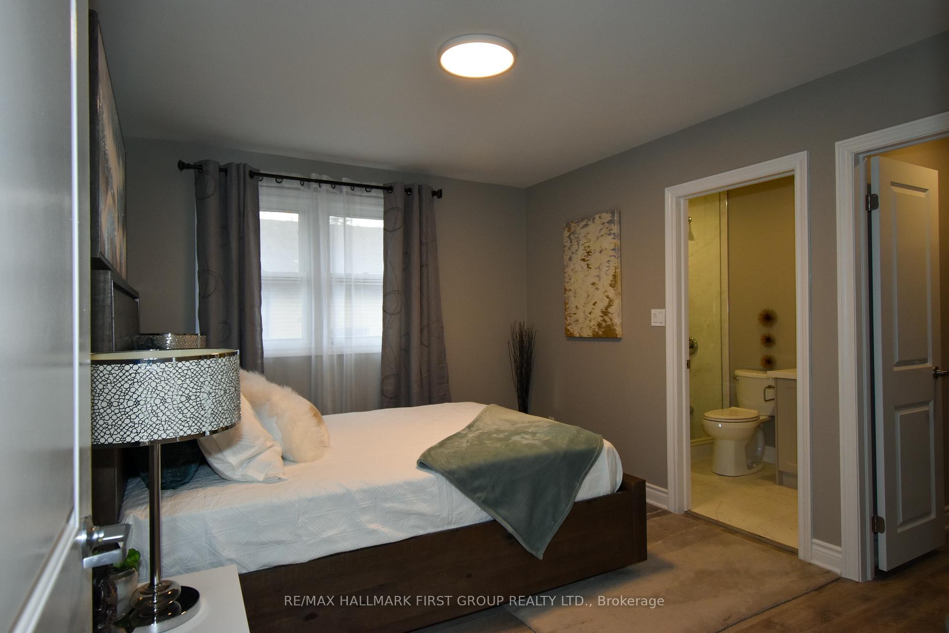 Photo 11 of Unit Upper, 905 Hilliard Street, Peterborough, Northcrest Ward 5 — HOMEH