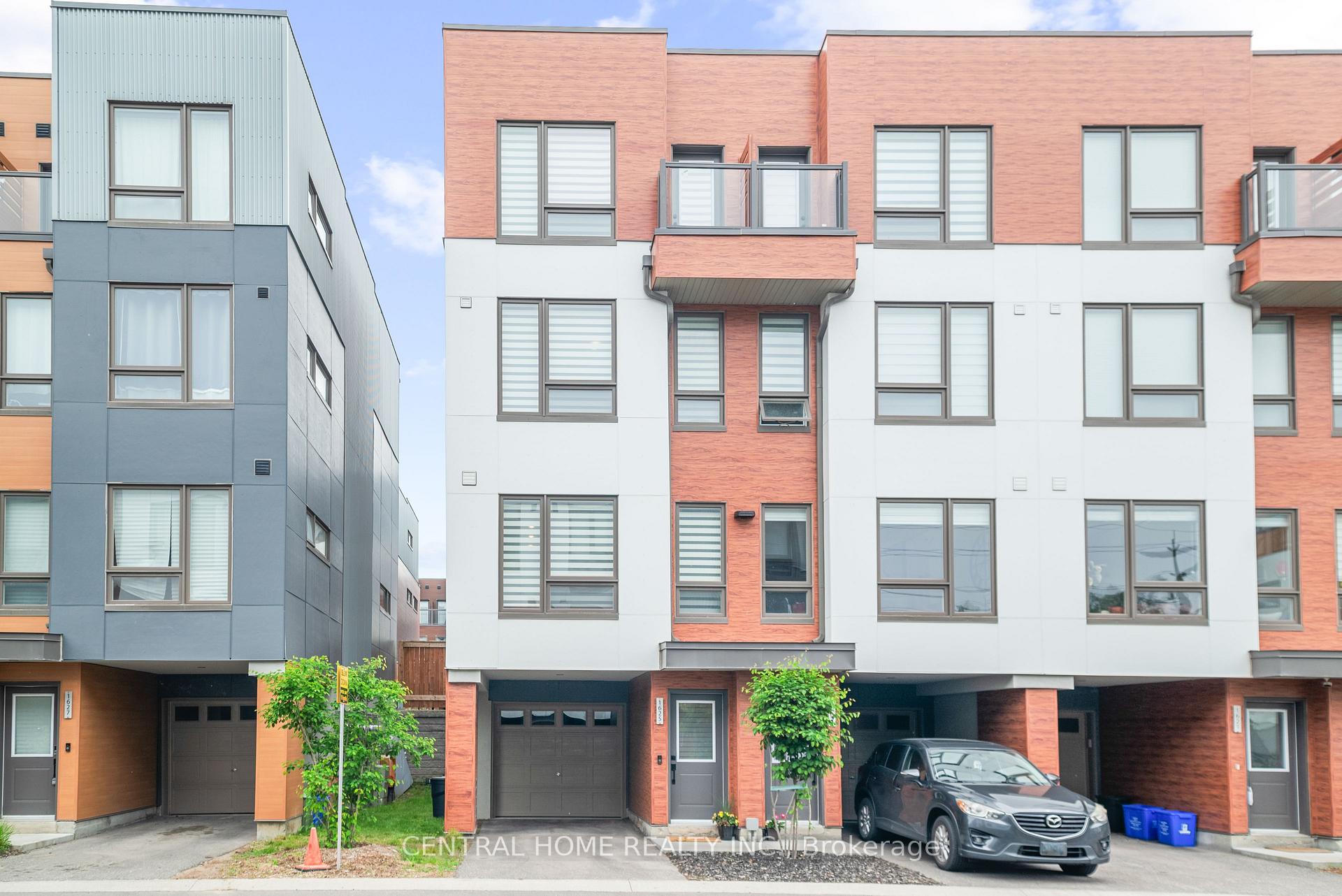 Front of 1625 Pleasure Valley Path N