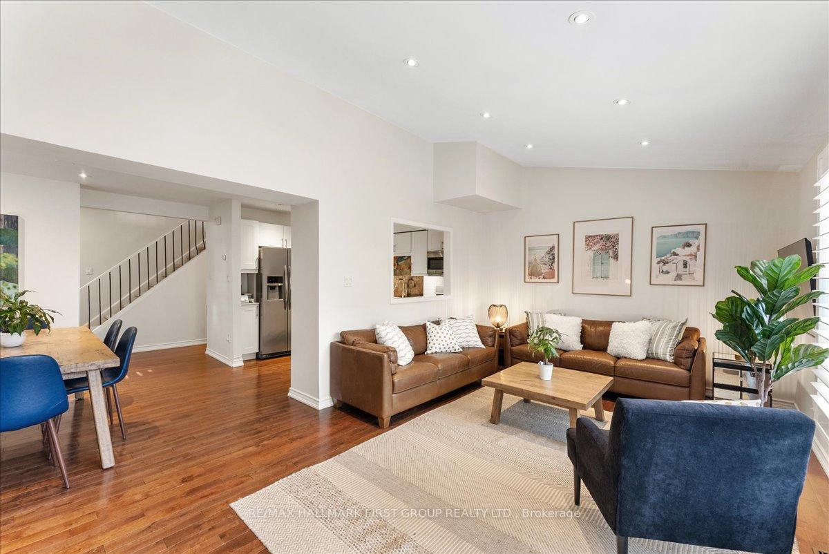 Photo 12 of 1587 Geta Circle, Pickering, Village East — HOMEH