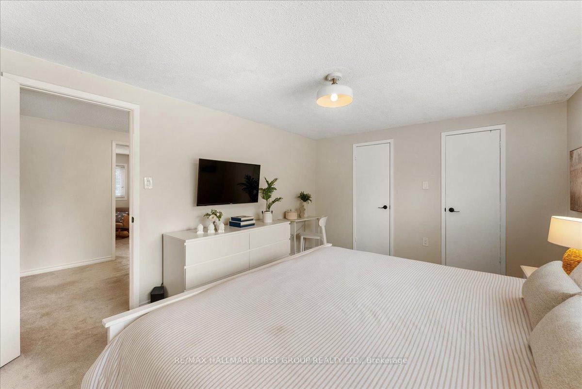 Photo 15 of 1587 Geta Circle, Pickering, Village East — HOMEH