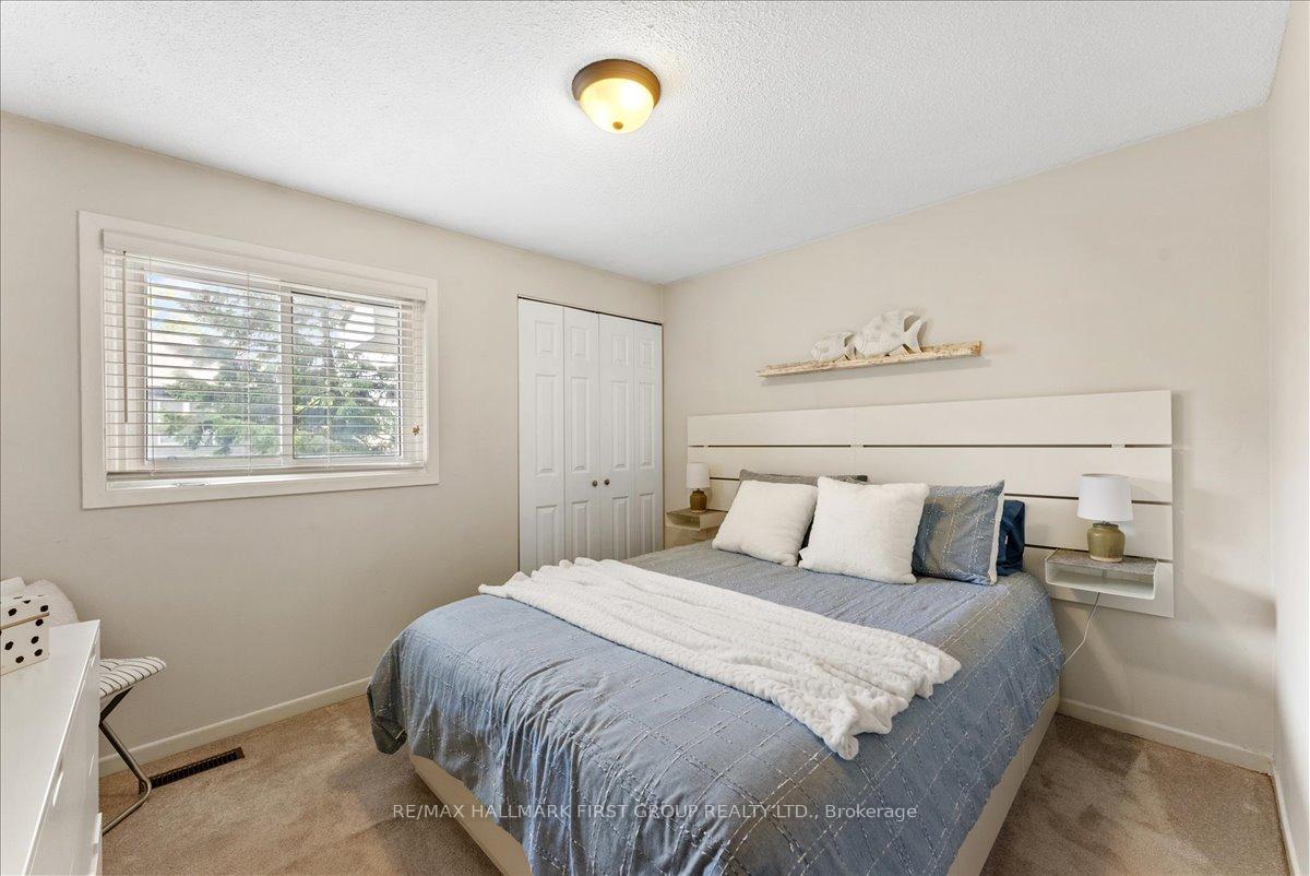 Photo 19 of 1587 Geta Circle, Pickering, Village East — HOMEH