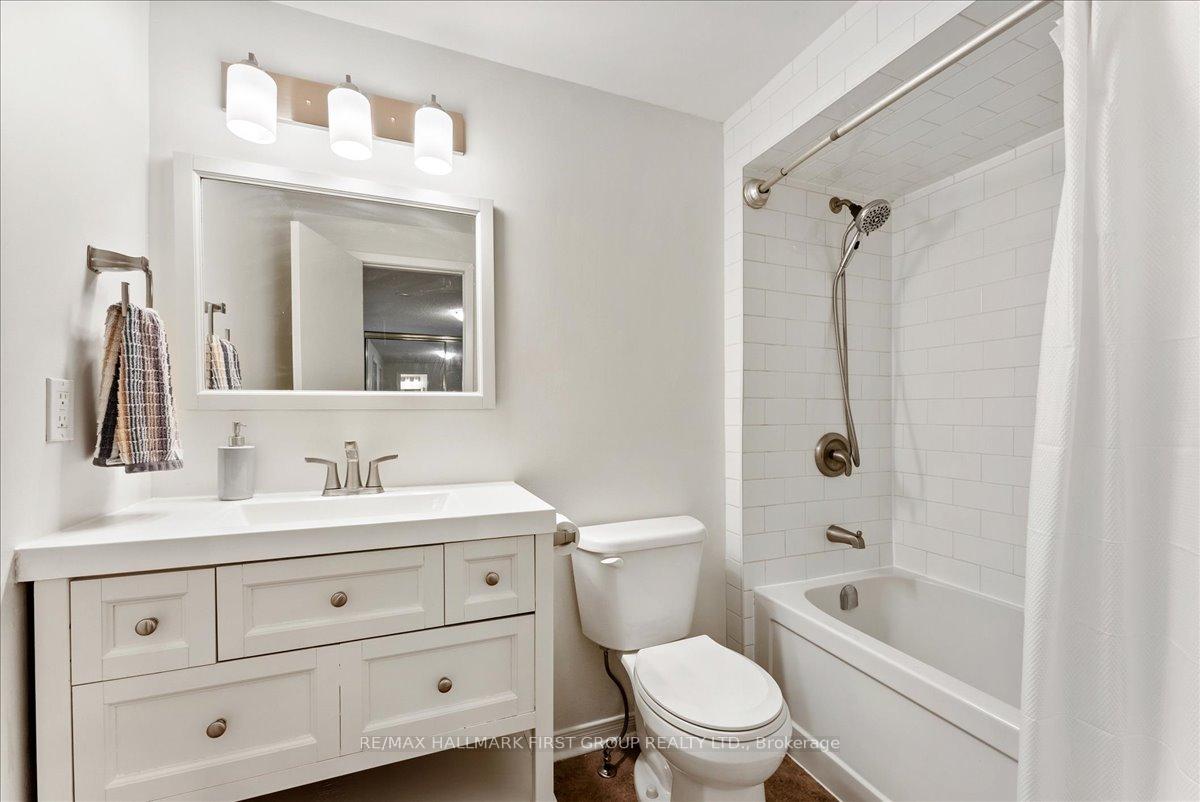 Photo 21 of 1587 Geta Circle, Pickering, Village East — HOMEH