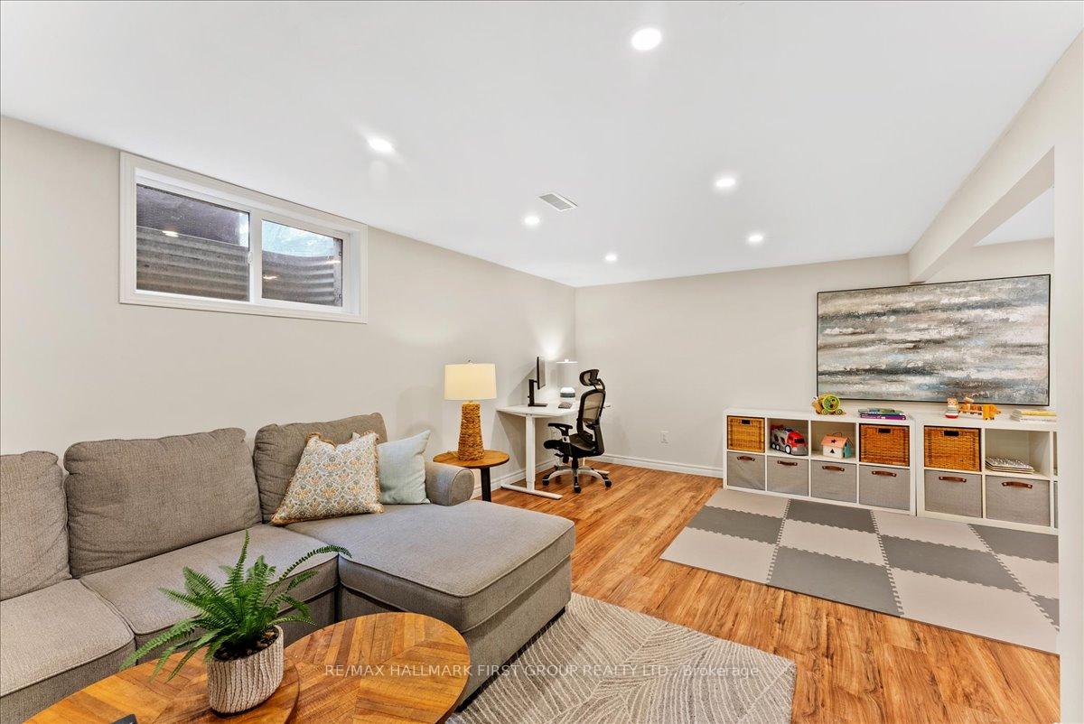 Photo 26 of 1587 Geta Circle, Pickering, Village East — HOMEH