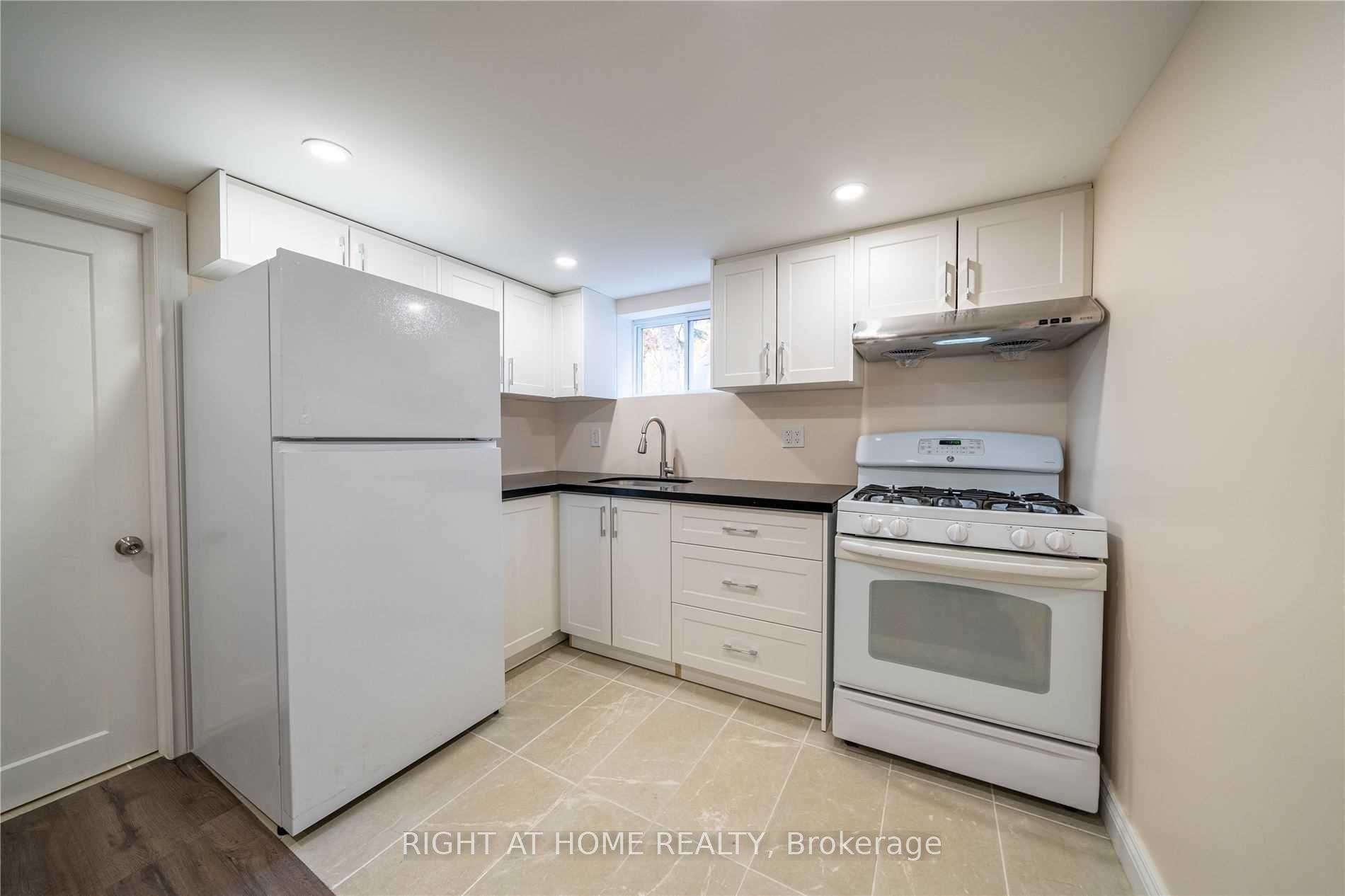 Photo 4 of Unit Lower A, 841 Reytan Boulevard, Pickering, Bay Ridges — HOMEH