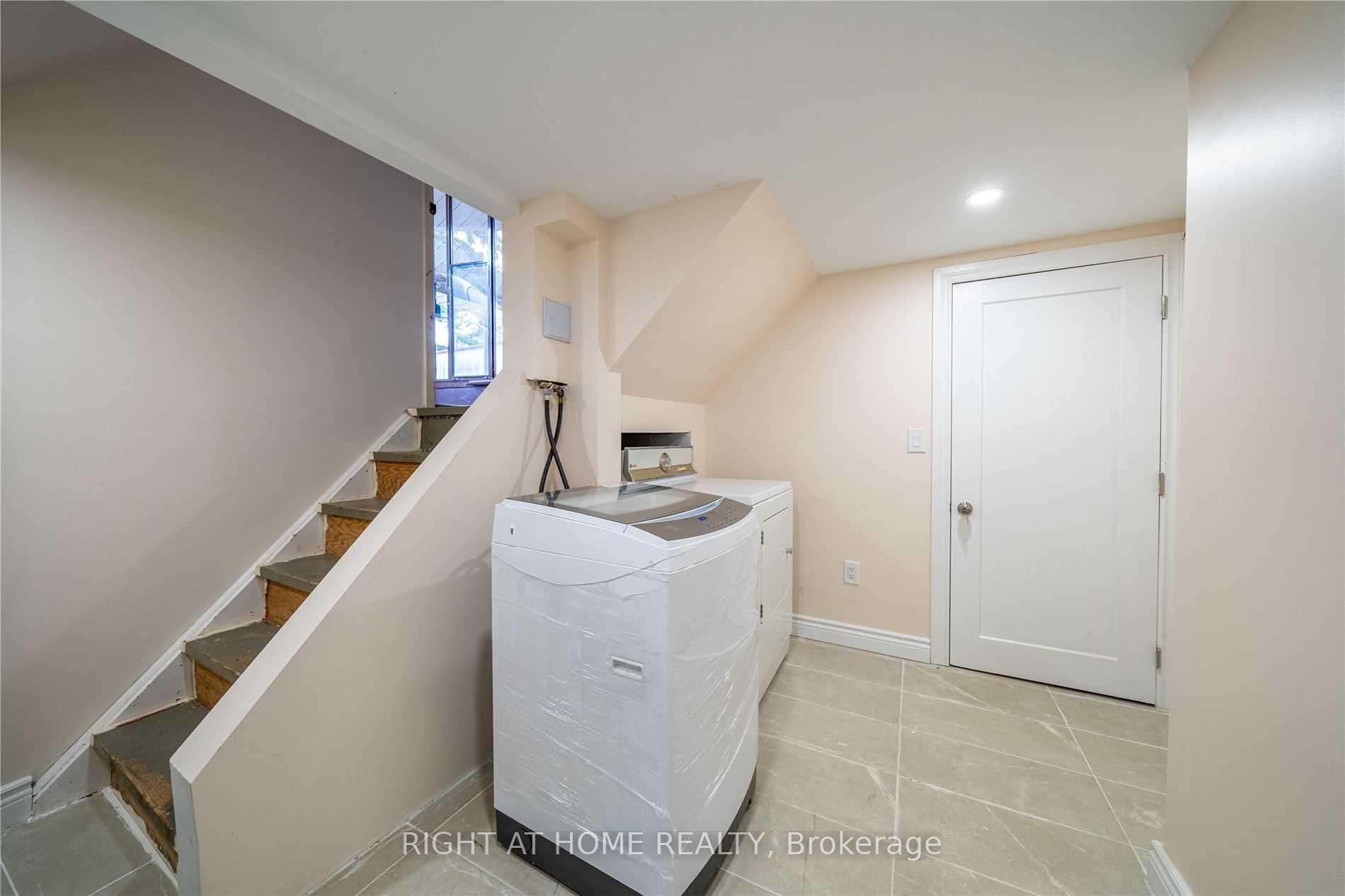 Photo 9 of Unit Lower A, 841 Reytan Boulevard, Pickering, Bay Ridges — HOMEH