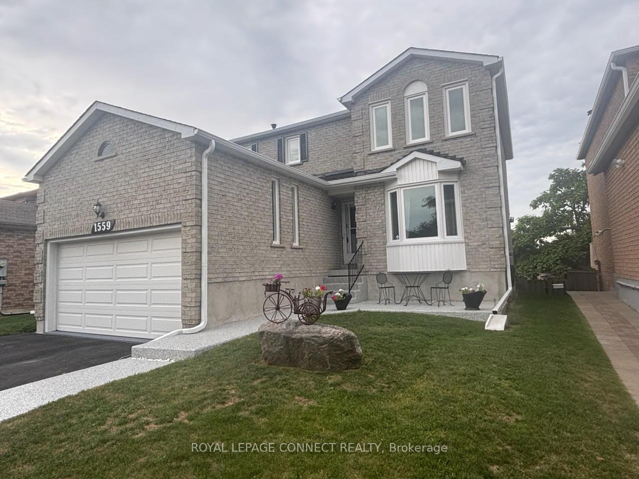 Front of 1559 Dellbrook Avenue