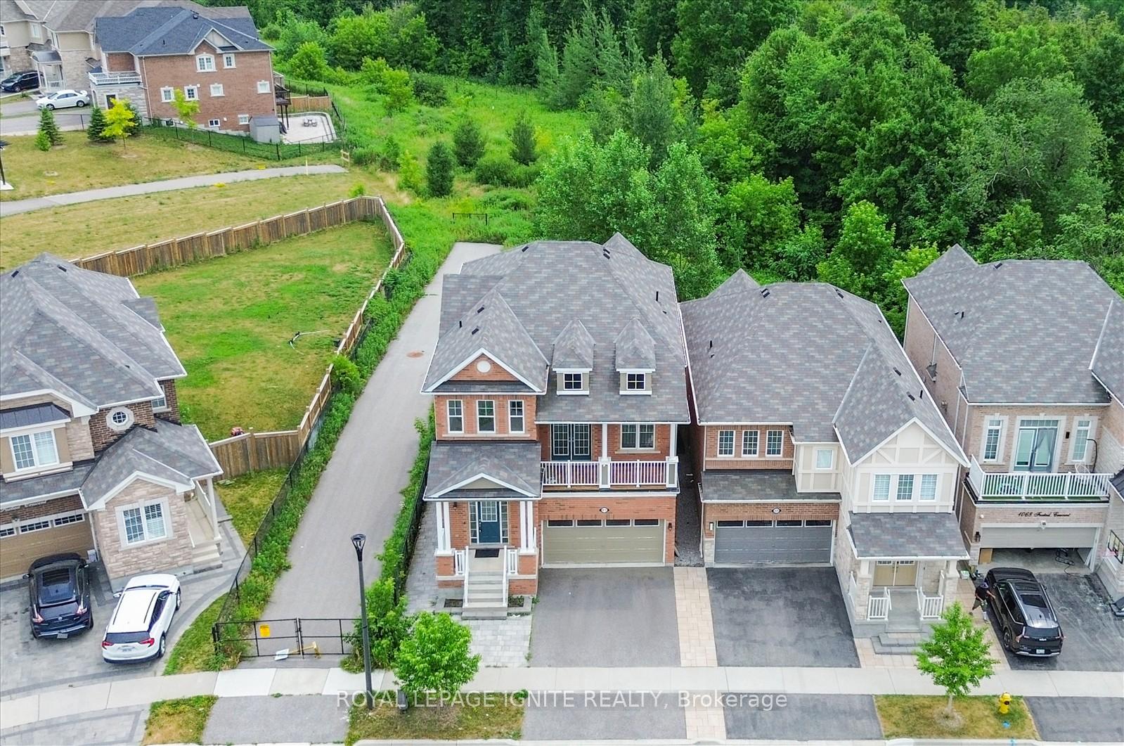 Photo 9 of 1072 Foxtail Crescent, Pickering, Rural Pickering — HOMEH