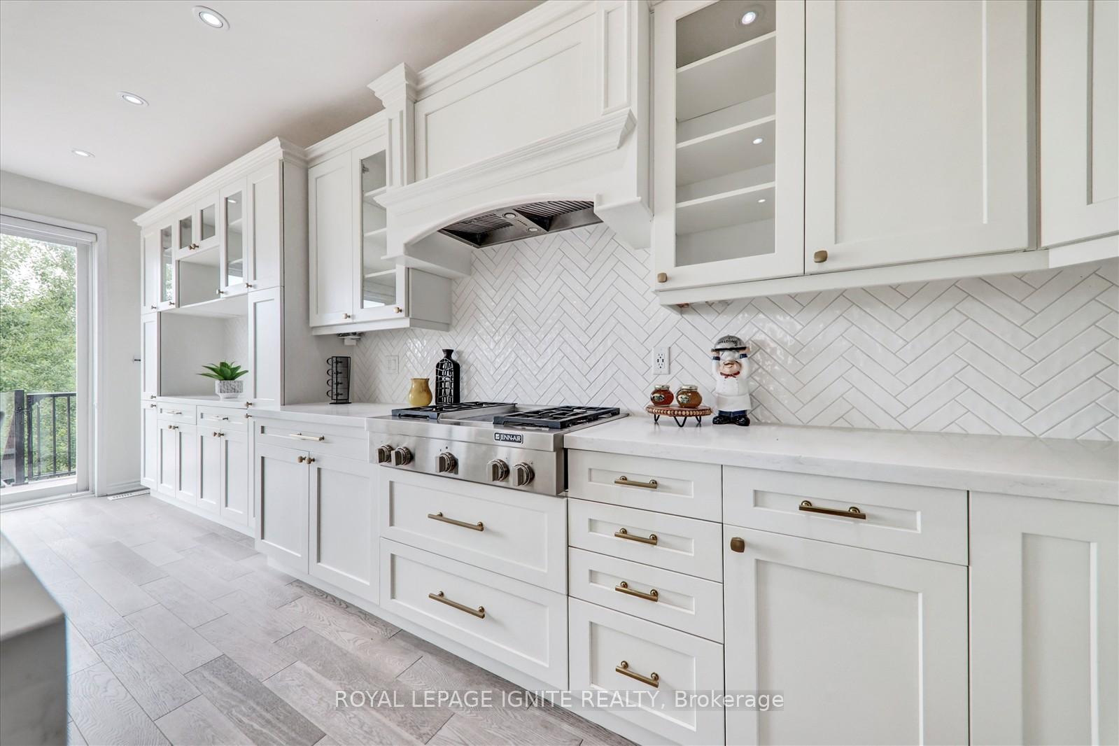 Photo 18 of 1072 Foxtail Crescent, Pickering, Rural Pickering — HOMEH
