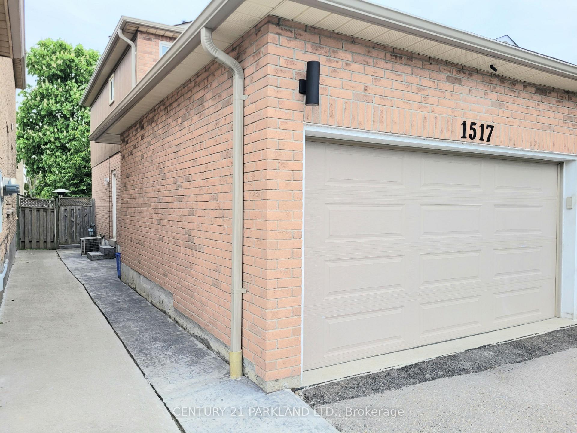 Photo 3 of 1517 Beechlawn Drive, Pickering, Village East — HOMEH