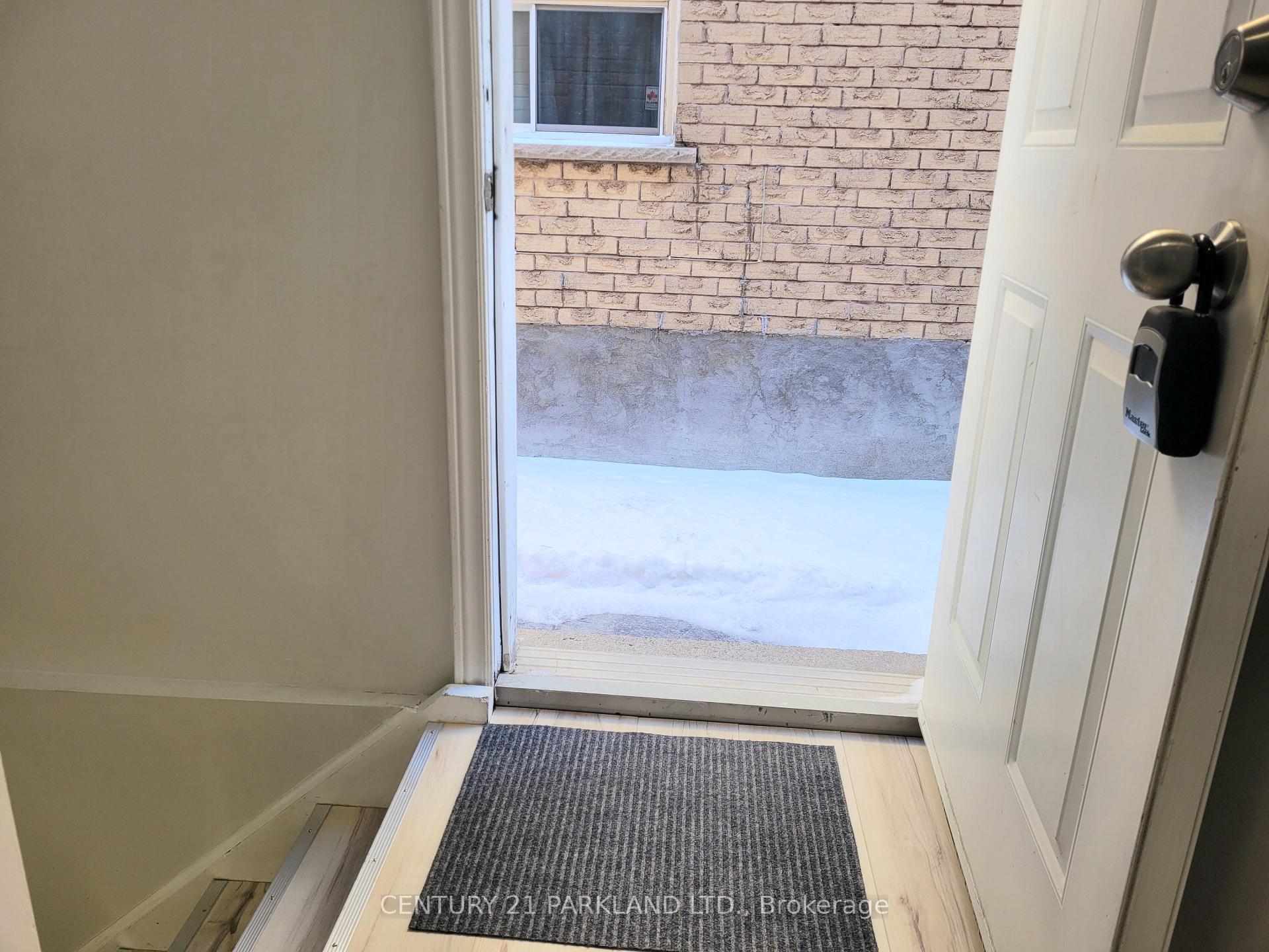 Photo 5 of 1517 Beechlawn Drive, Pickering, Village East — HOMEH