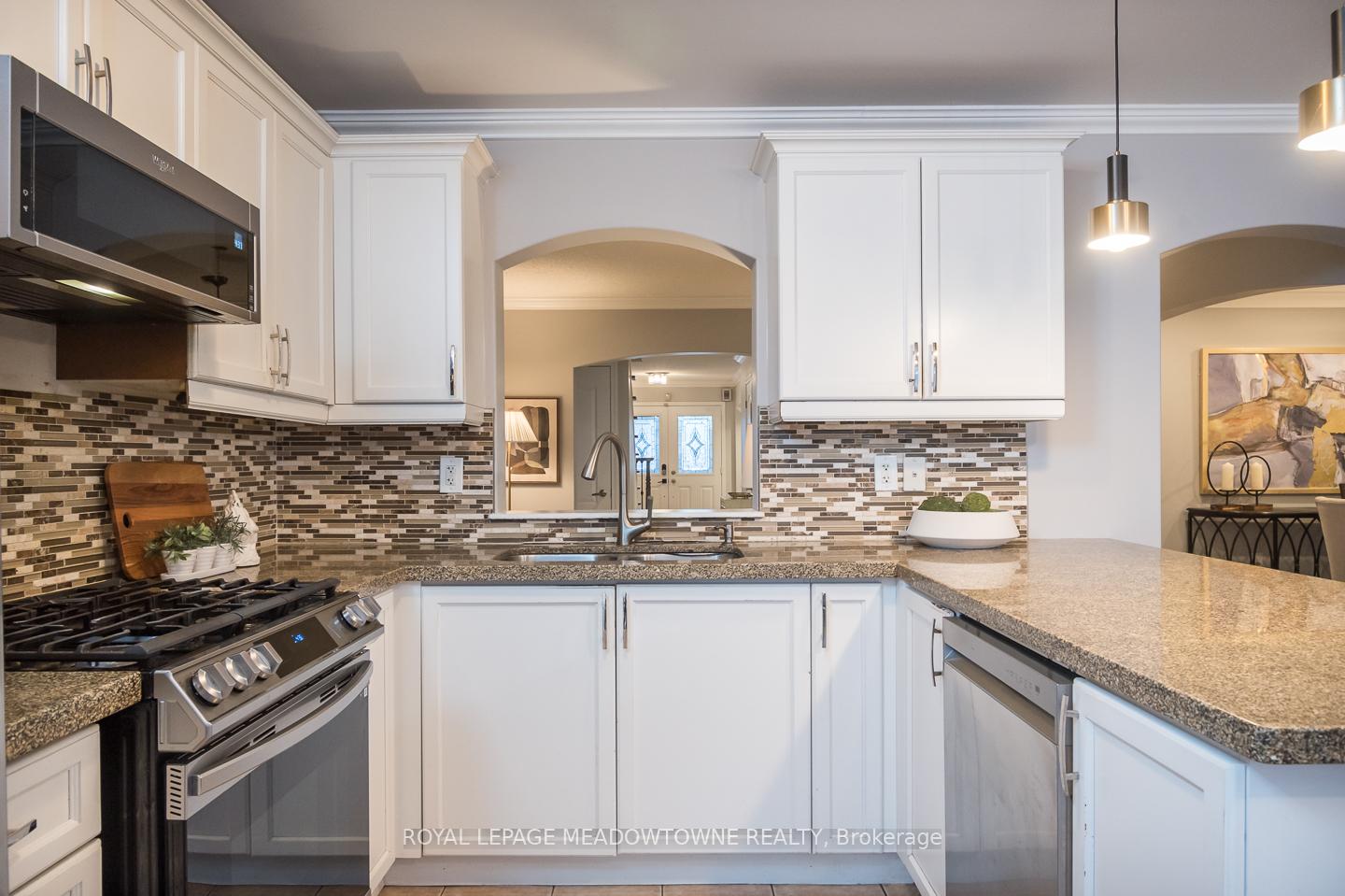 Photo 14 of 311 Pringle Avenue, Milton, Scott — HOMEH