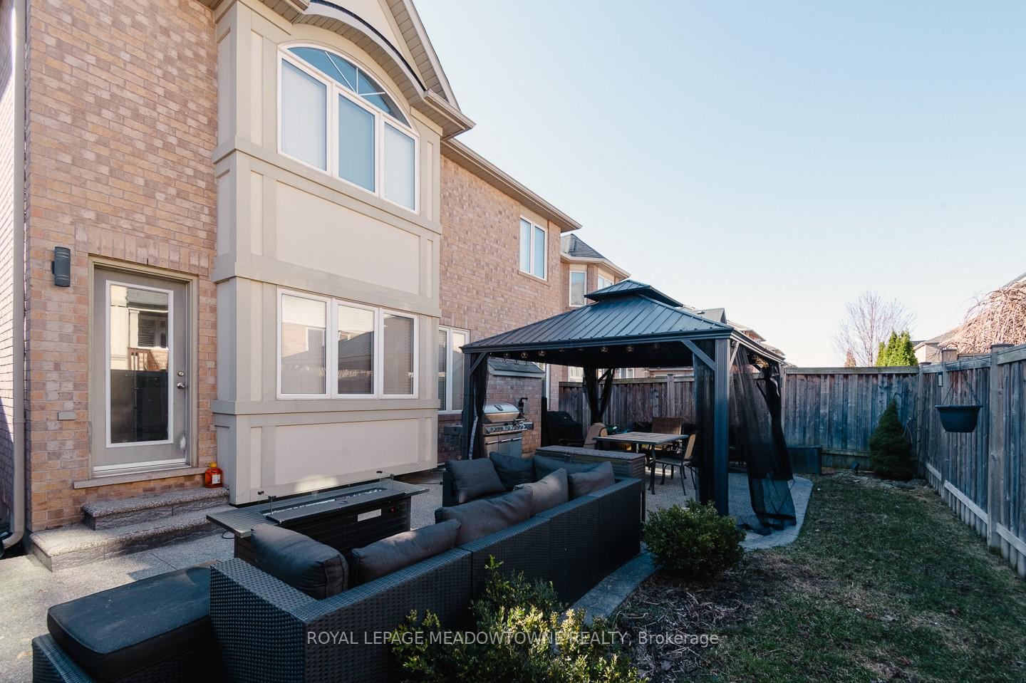Photo 39 of 311 Pringle Avenue, Milton, Scott — HOMEH