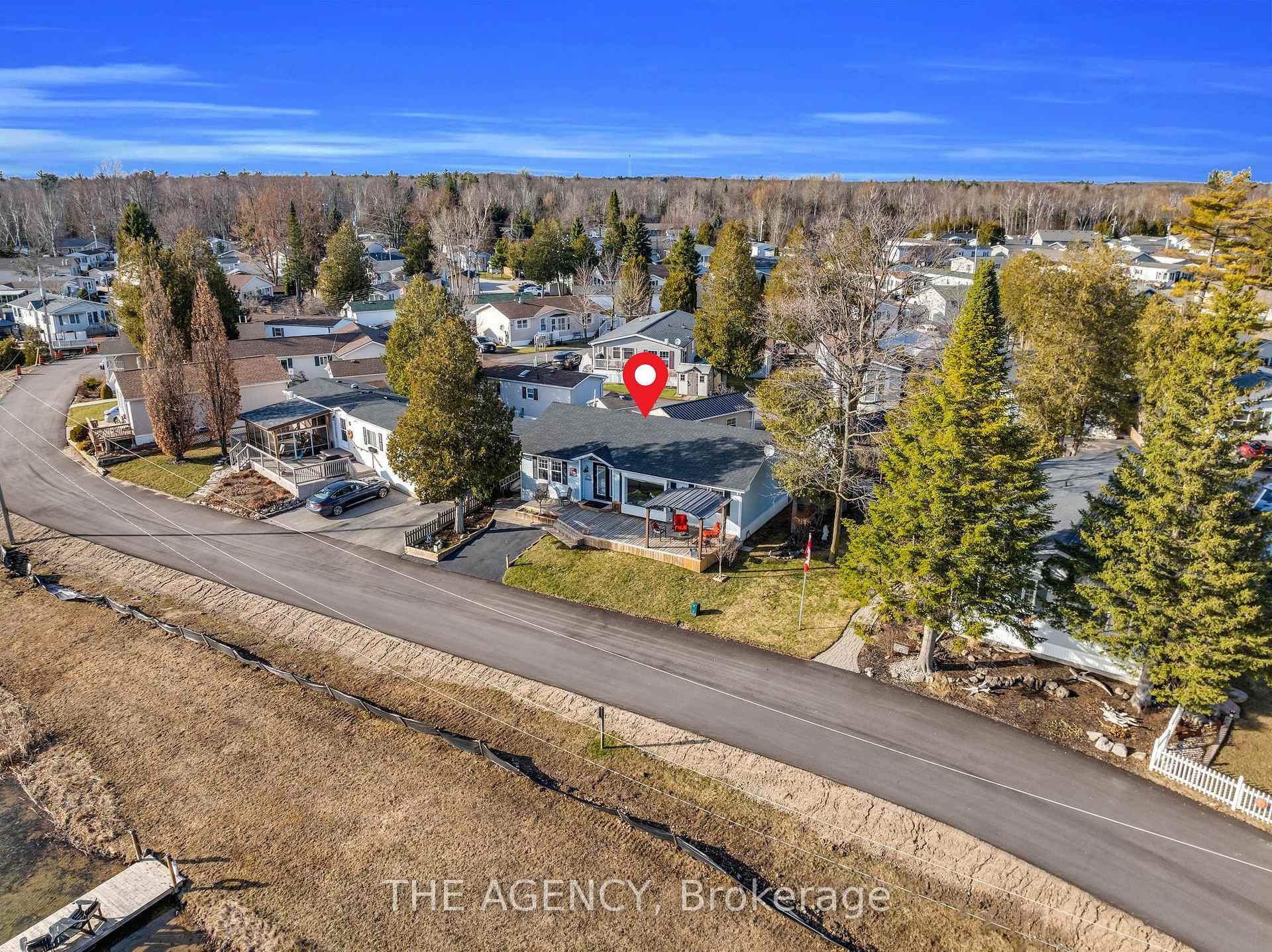 Photo 6 of 35 Trillium Beach Road, Puslinch, Puslinch Lake Settlement Areas — HOMEH