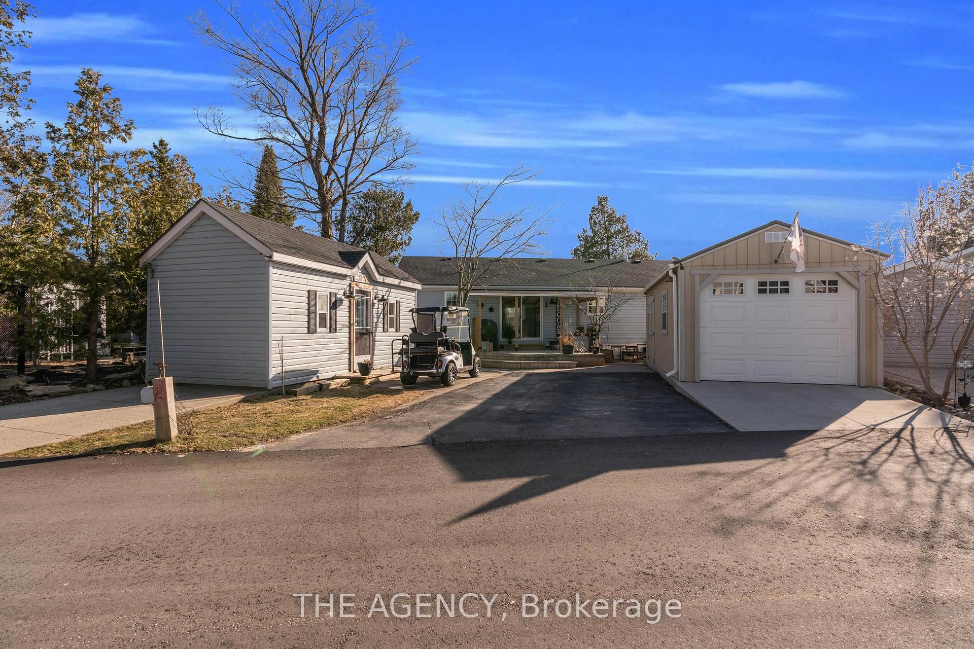 Photo 44 of 35 Trillium Beach Road, Puslinch, Puslinch Lake Settlement Areas — HOMEH