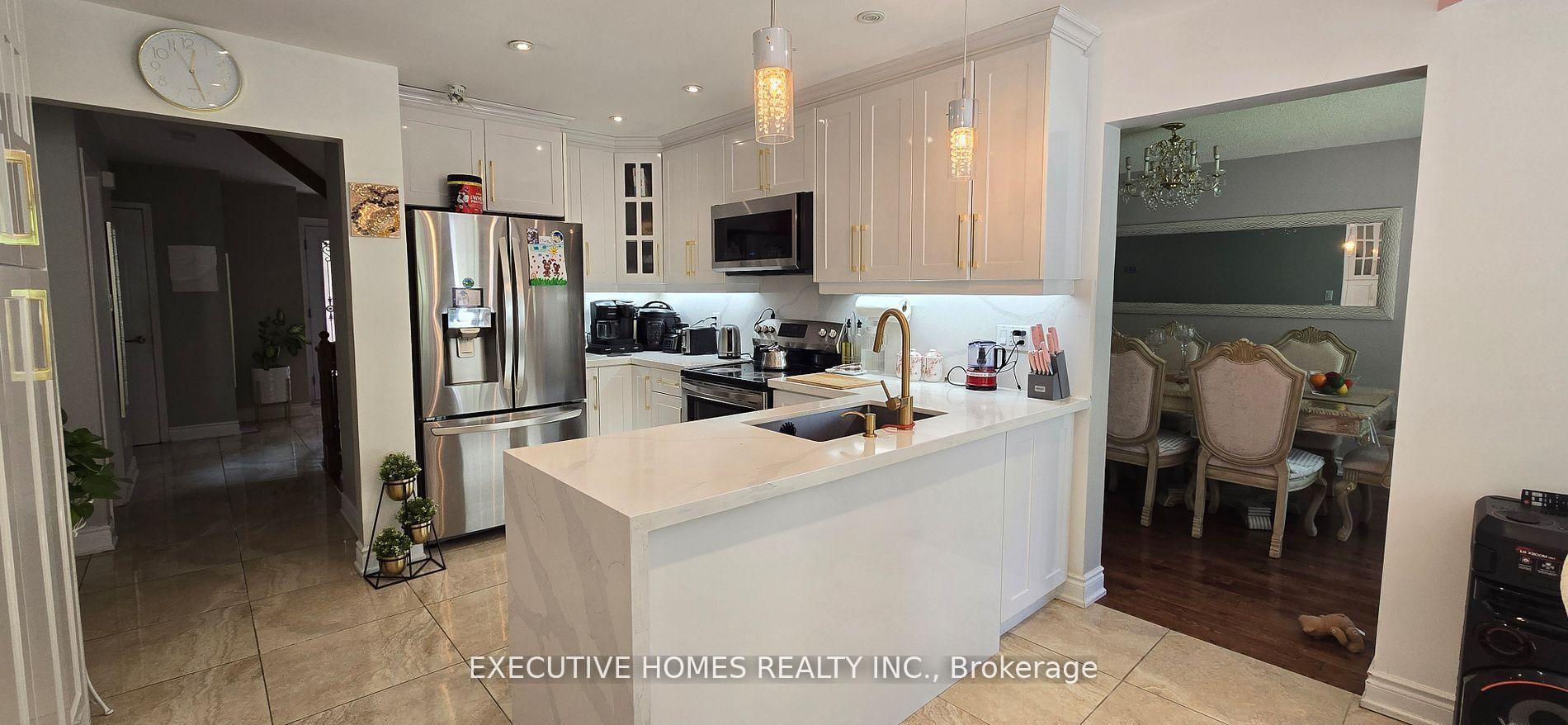 Photo 3 of 2342 Wildwood Crescent, Pickering, Brock Ridge — HOMEH