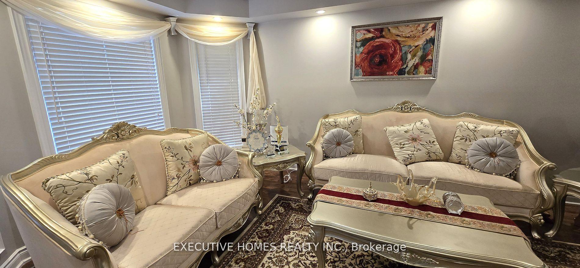 Photo 8 of 2342 Wildwood Crescent, Pickering, Brock Ridge — HOMEH