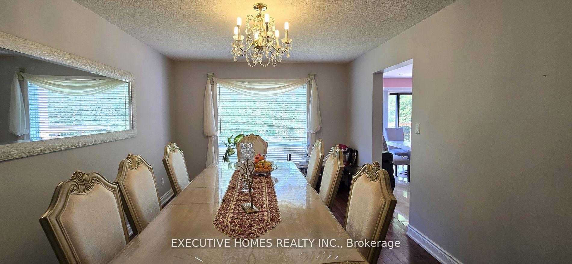 Photo 12 of 2342 Wildwood Crescent, Pickering, Brock Ridge — HOMEH