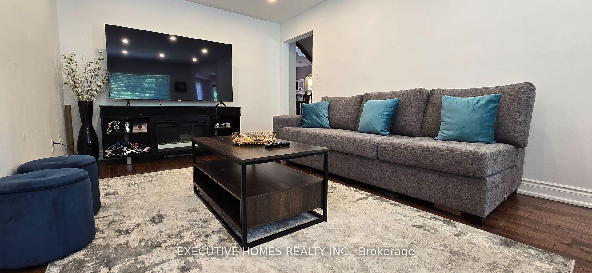 Photo 15 of 2342 Wildwood Crescent, Pickering, Brock Ridge — HOMEH