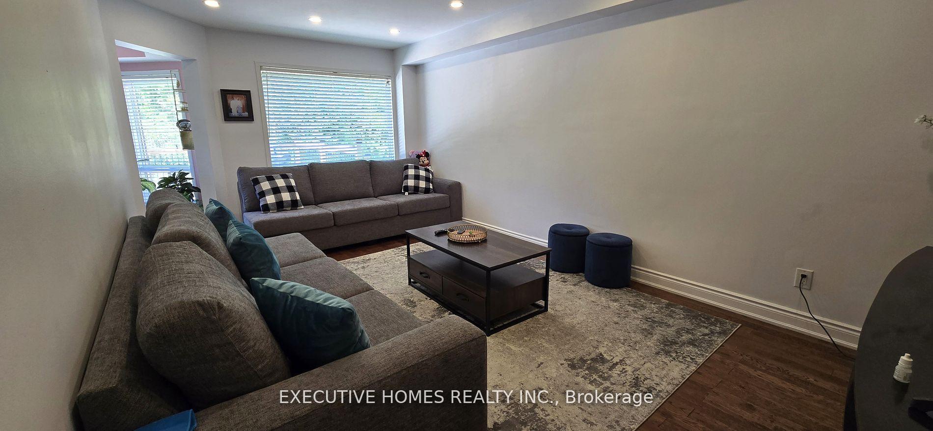 Photo 16 of 2342 Wildwood Crescent, Pickering, Brock Ridge — HOMEH
