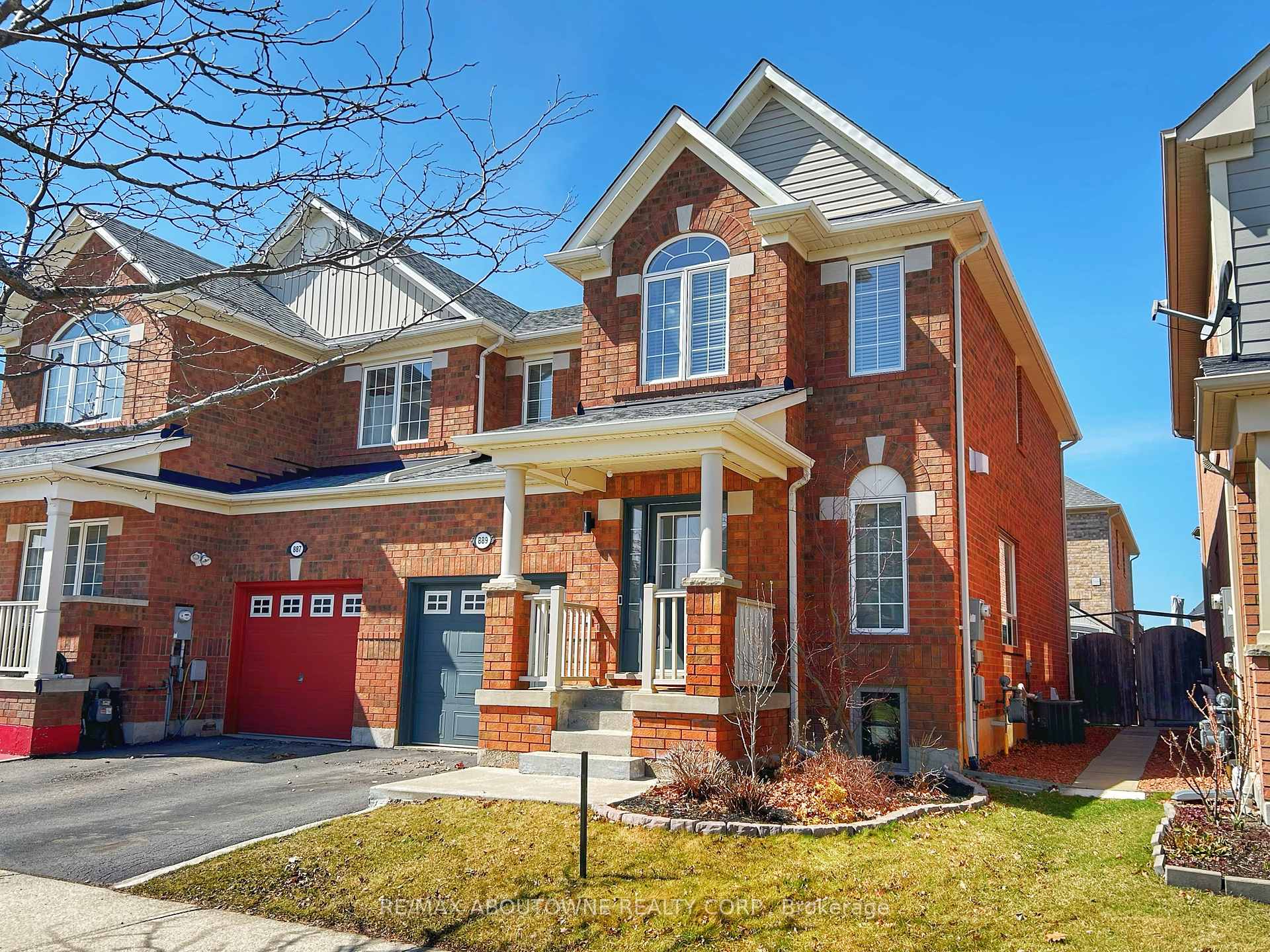Photo 1 of 889 Zelinsky Crescent, Milton, Coates — HOMEH