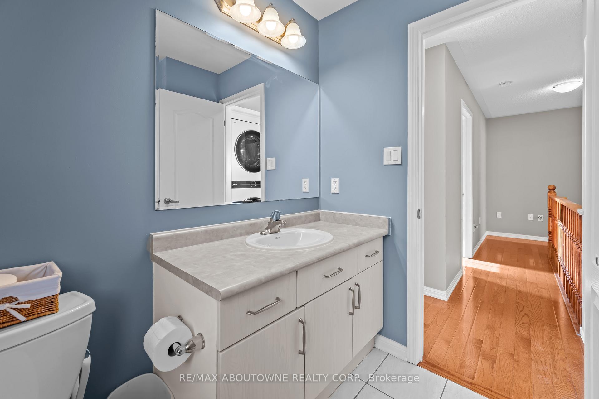 Photo 22 of 889 Zelinsky Crescent, Milton, Coates — HOMEH