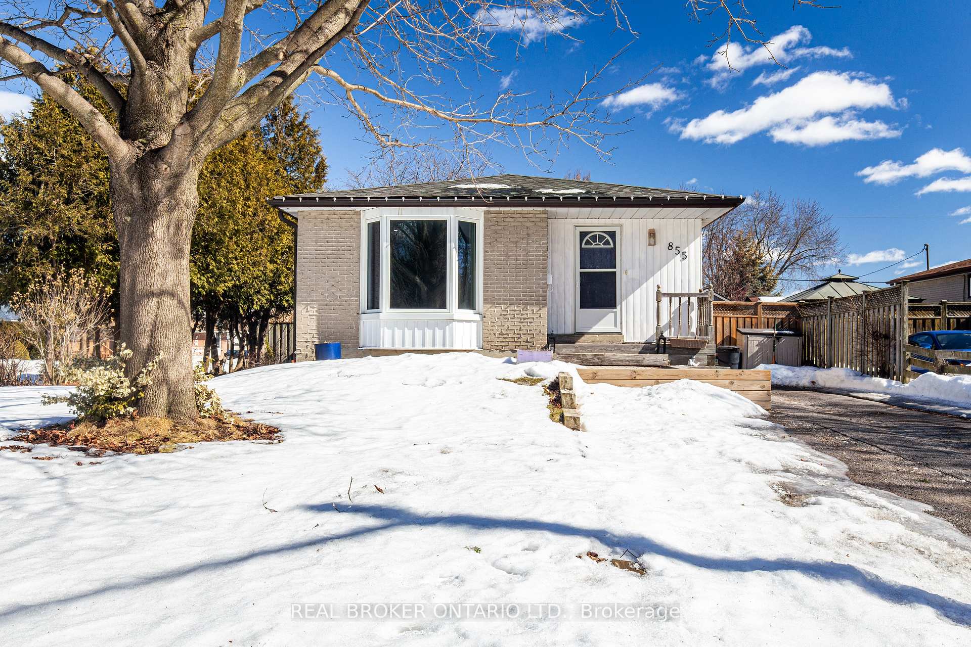 Photo 2 of Unit Upper, 855 Miriam Road, Pickering, Bay Ridges — HOMEH