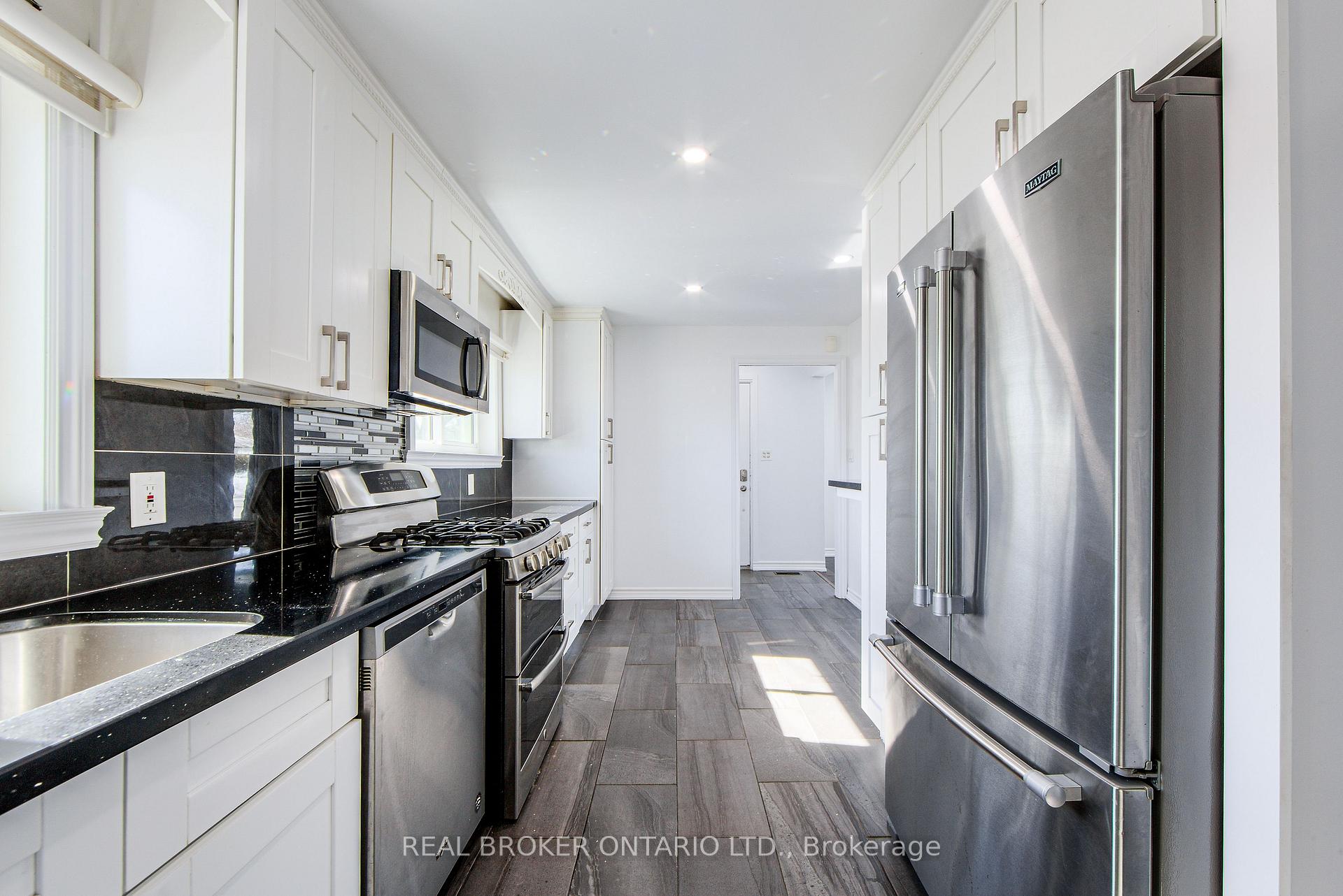 Photo 5 of Unit Upper, 855 Miriam Road, Pickering, Bay Ridges — HOMEH
