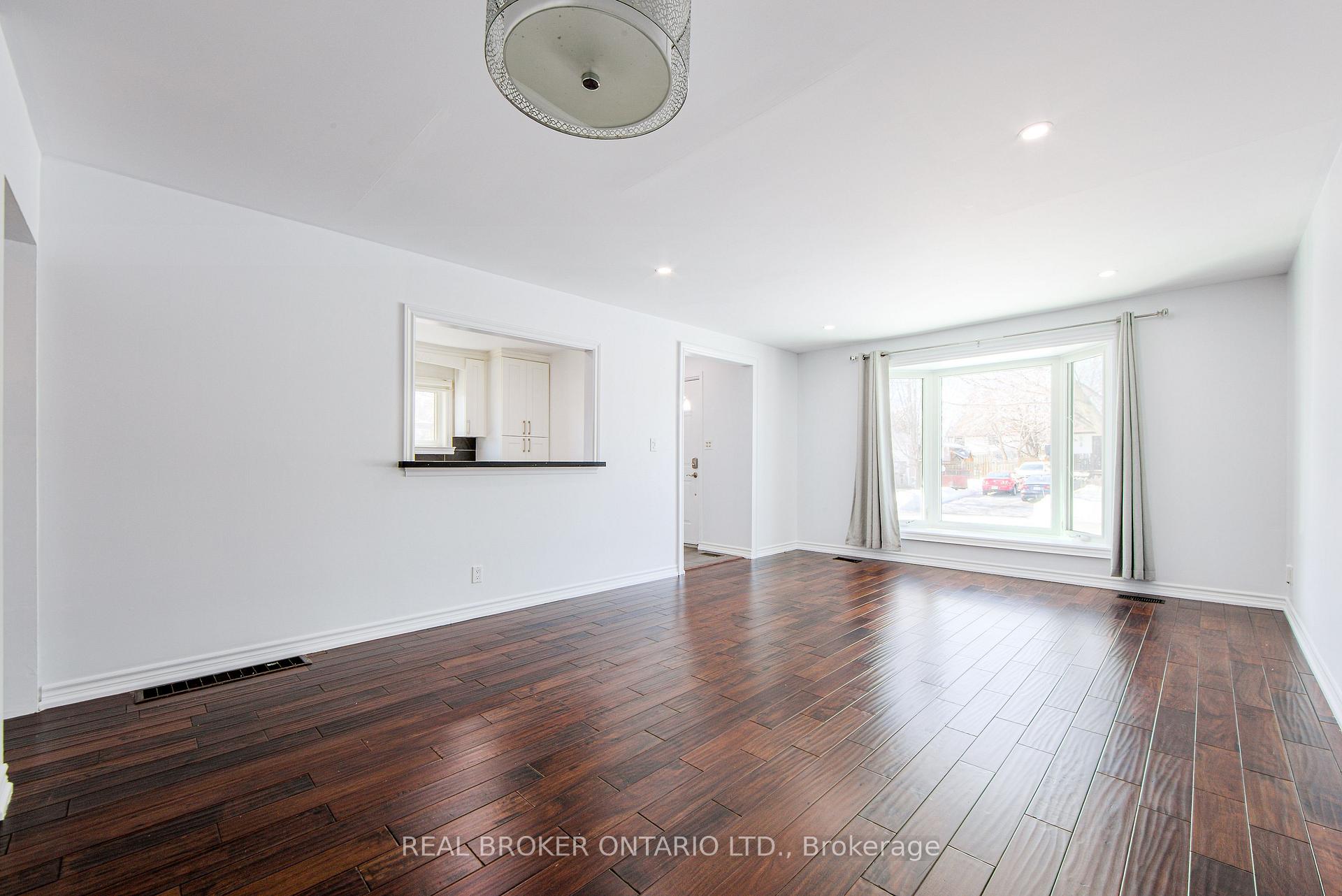 Photo 10 of Unit Upper, 855 Miriam Road, Pickering, Bay Ridges — HOMEH