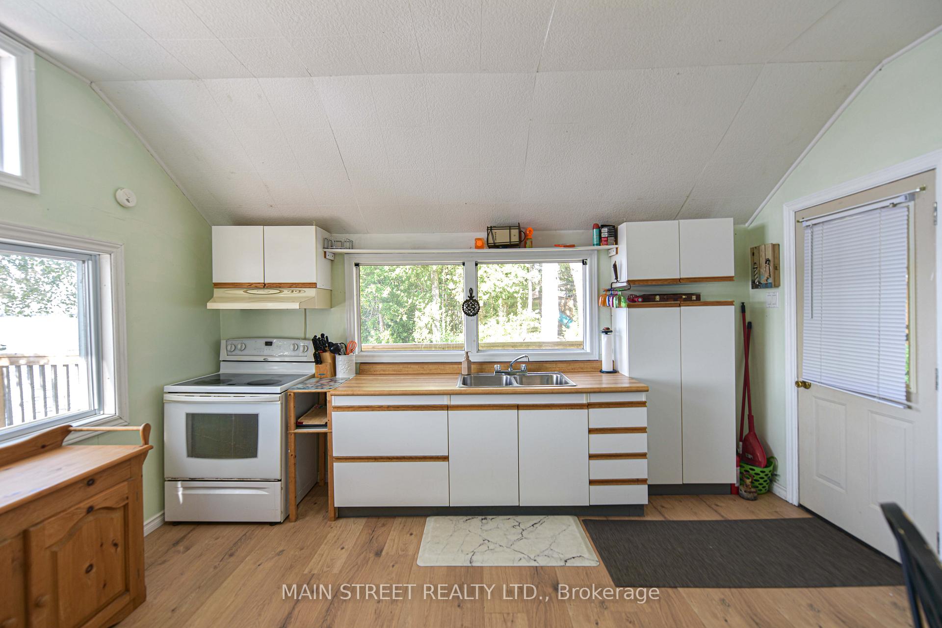 Photo 11 of 1316 Black Beach Lane, Ramara, Rural Ramara — HOMEH