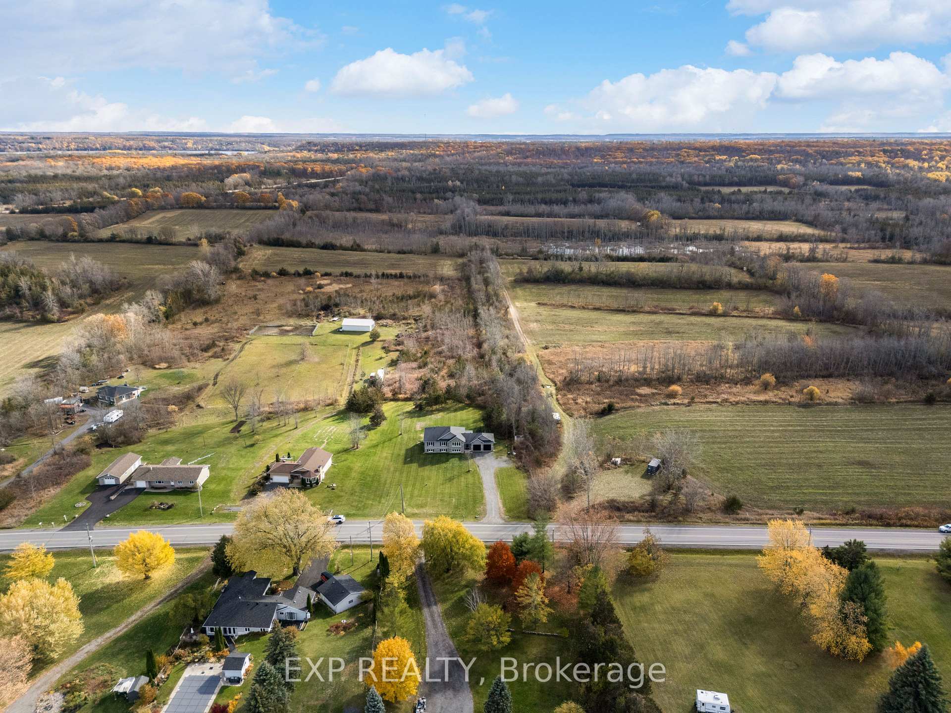 Photo 5 of 2986 County Road 15, Prince Edward County, Picton — HOMEH