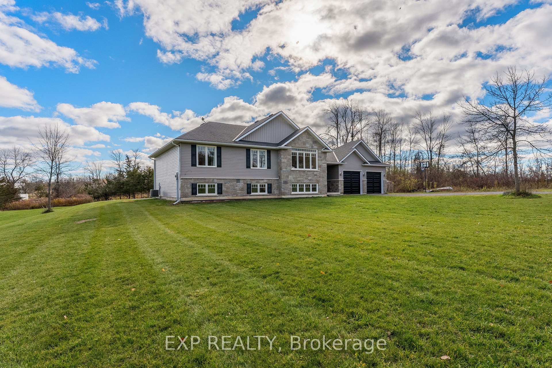 Photo 7 of 2986 County Road 15, Prince Edward County, Picton — HOMEH
