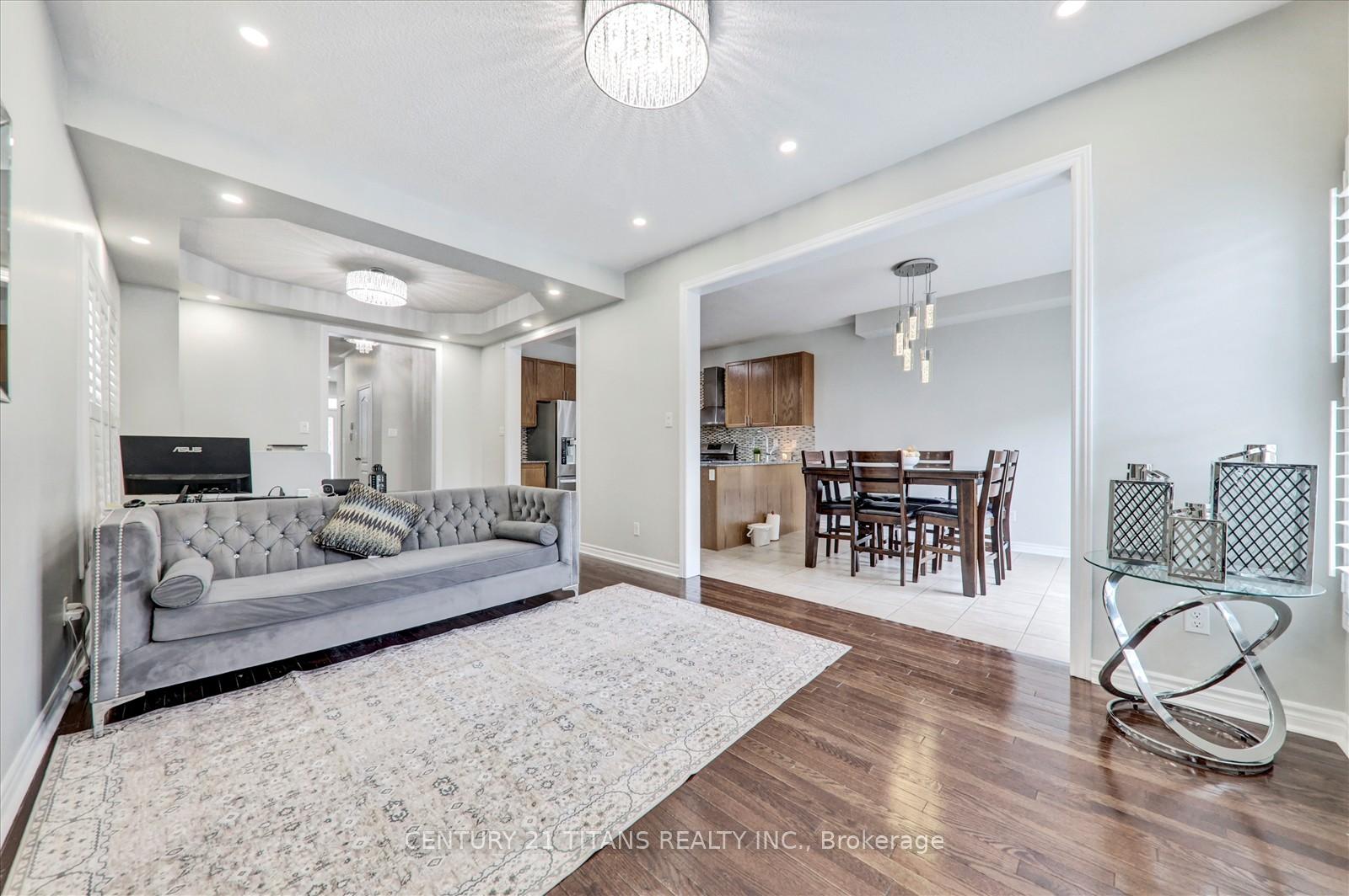 Photo 13 of 1526 Dusty Drive, Pickering, Duffin Heights — HOMEH
