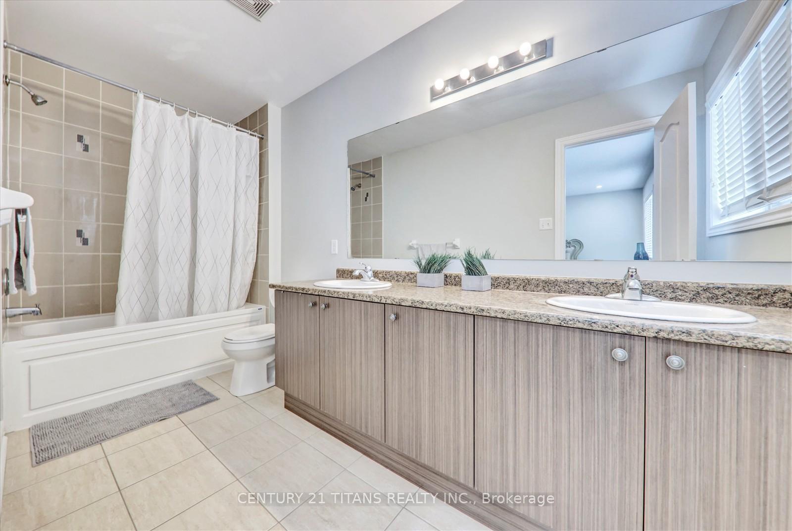 Photo 21 of 1526 Dusty Drive, Pickering, Duffin Heights — HOMEH