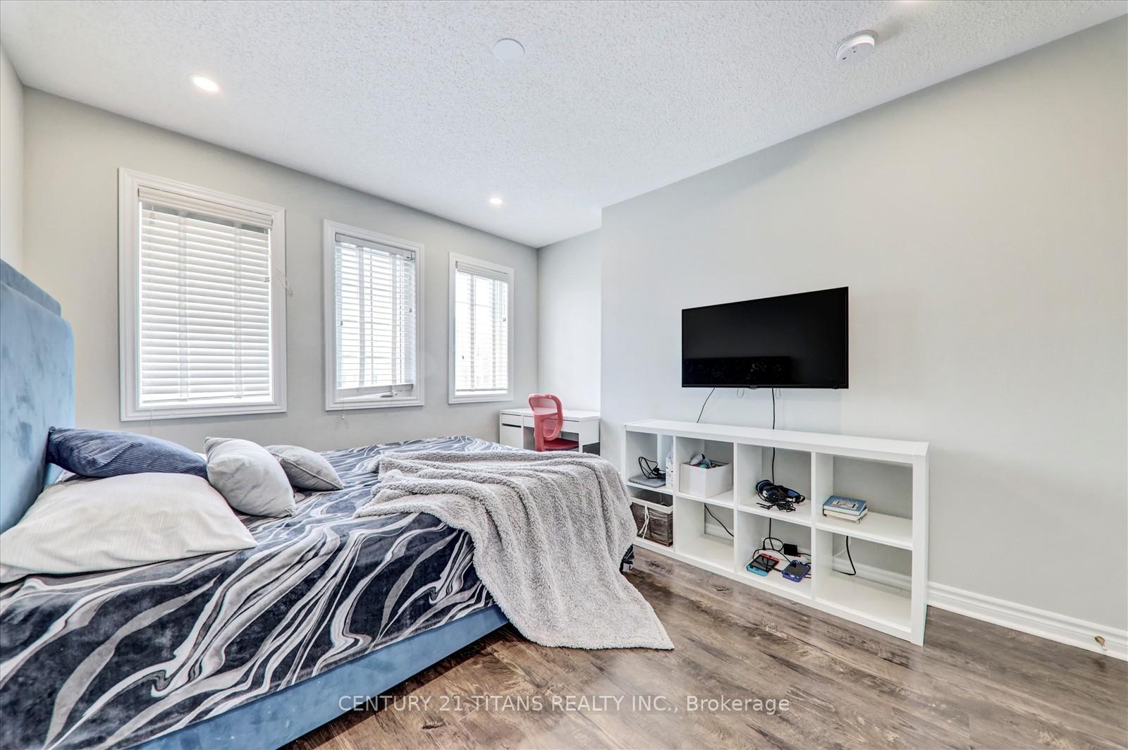 Photo 26 of 1526 Dusty Drive, Pickering, Duffin Heights — HOMEH