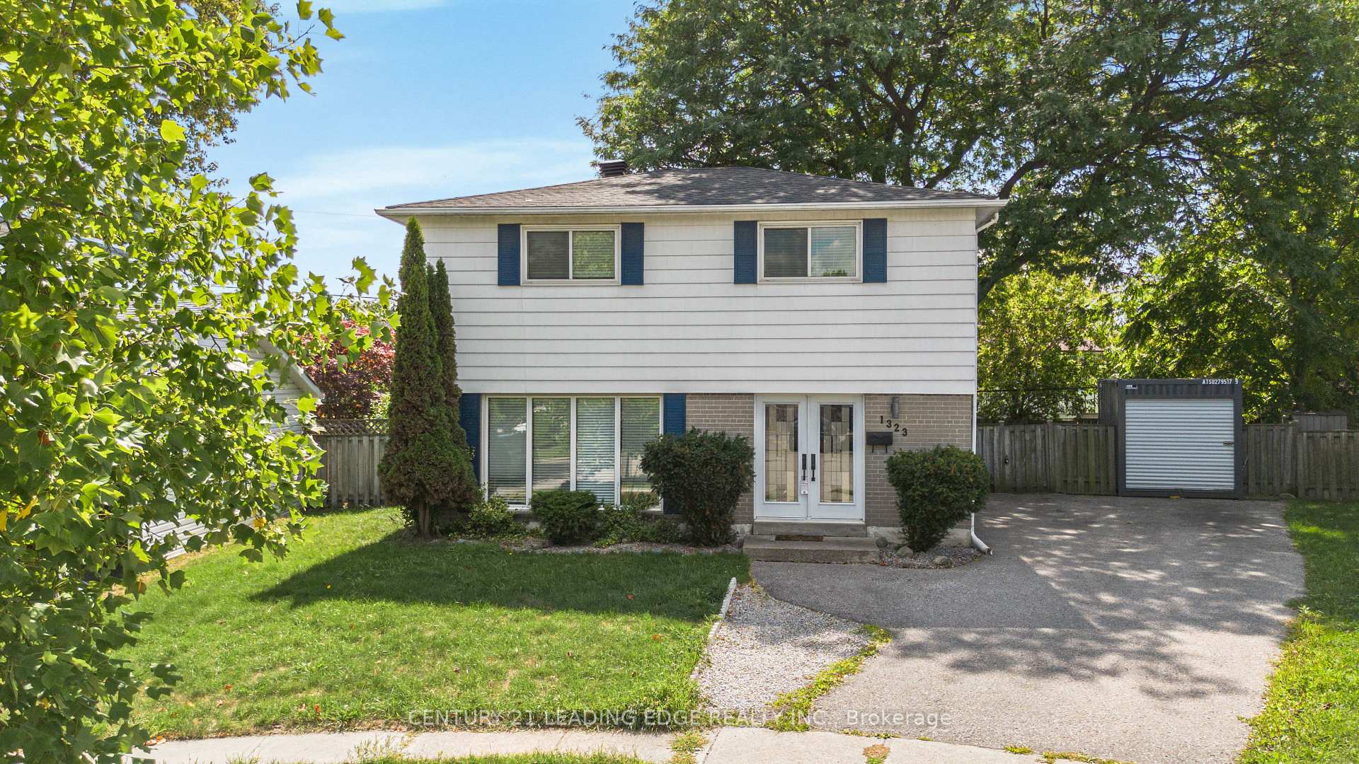 Photo 1 of 1323 Poprad Avenue, Pickering, Bay Ridges — HOMEH