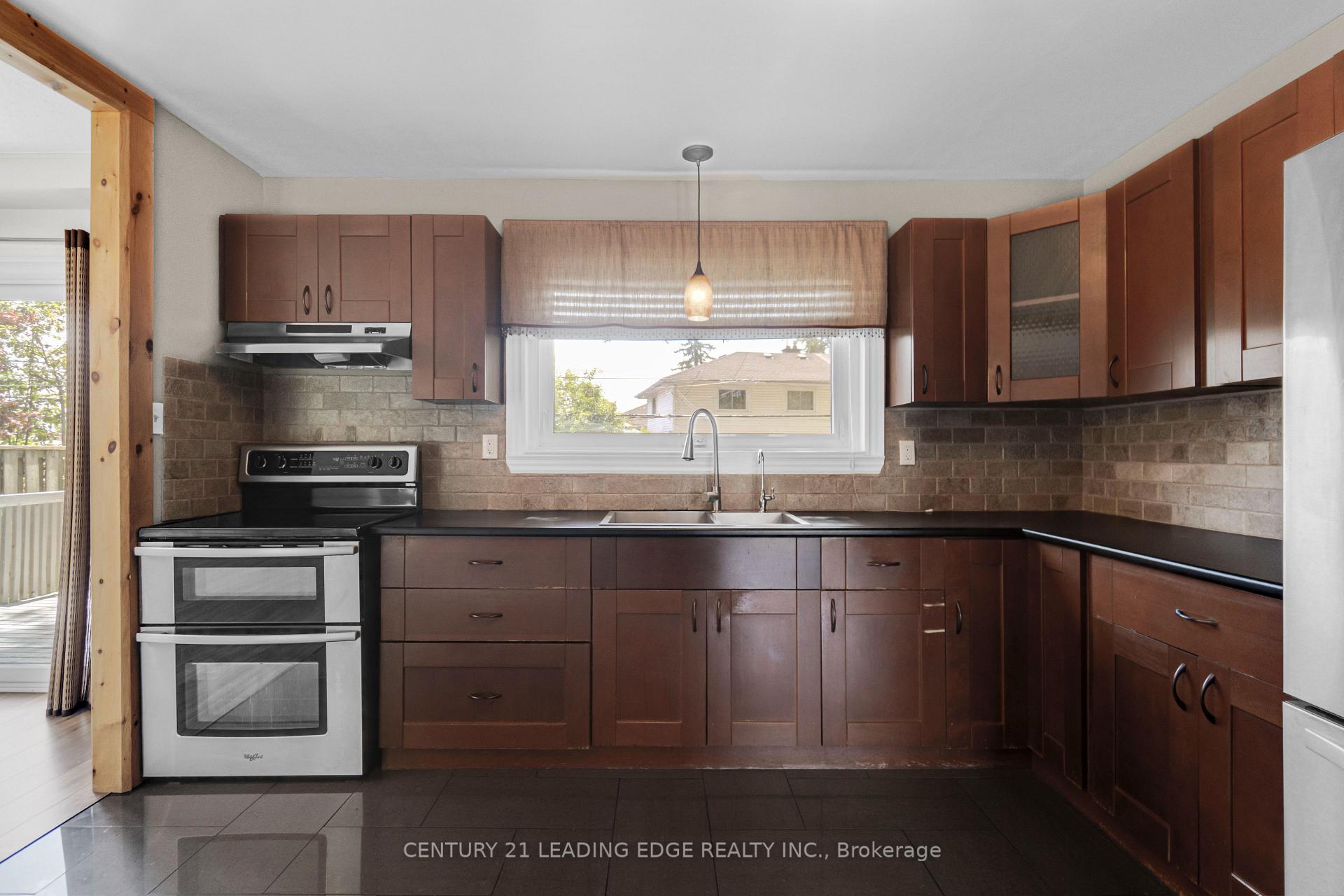 Photo 17 of 1323 Poprad Avenue, Pickering, Bay Ridges — HOMEH
