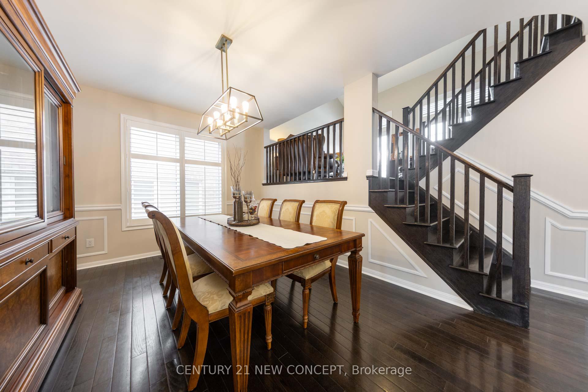 Photo 4 of 286 Schreyer Crescent, Milton, Harrison — HOMEH