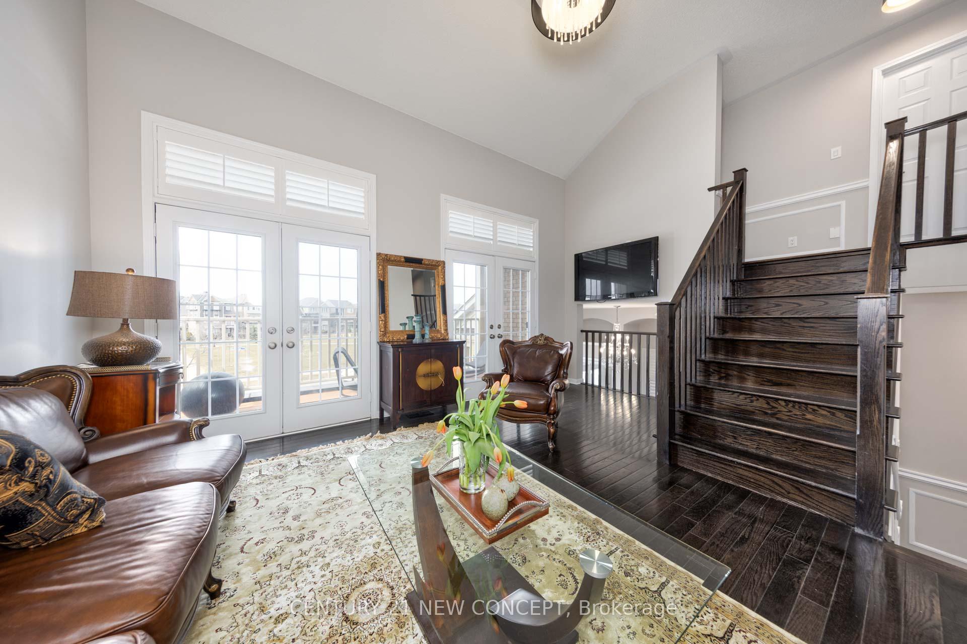 Photo 14 of 286 Schreyer Crescent, Milton, Harrison — HOMEH