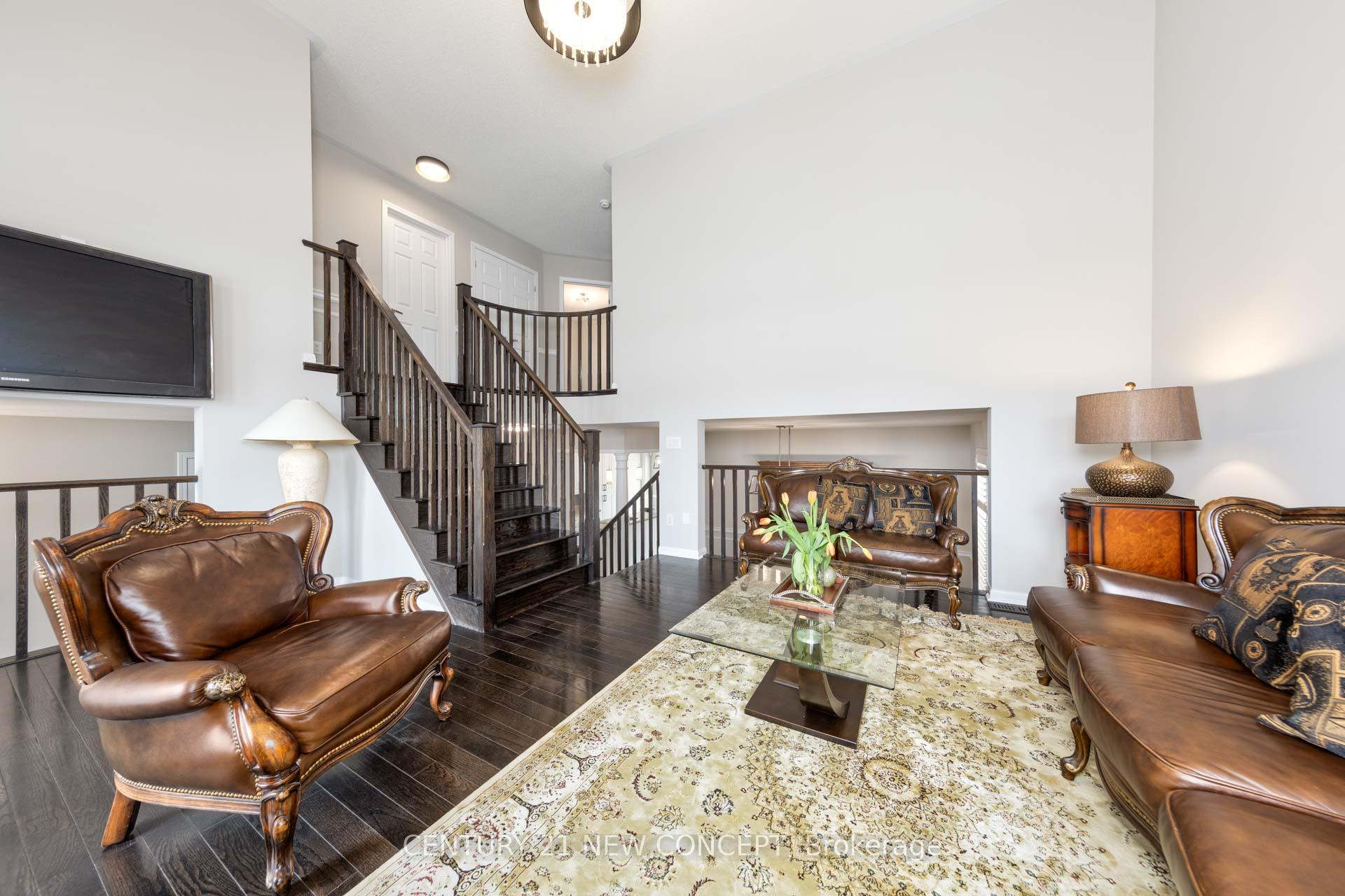 Photo 15 of 286 Schreyer Crescent, Milton, Harrison — HOMEH