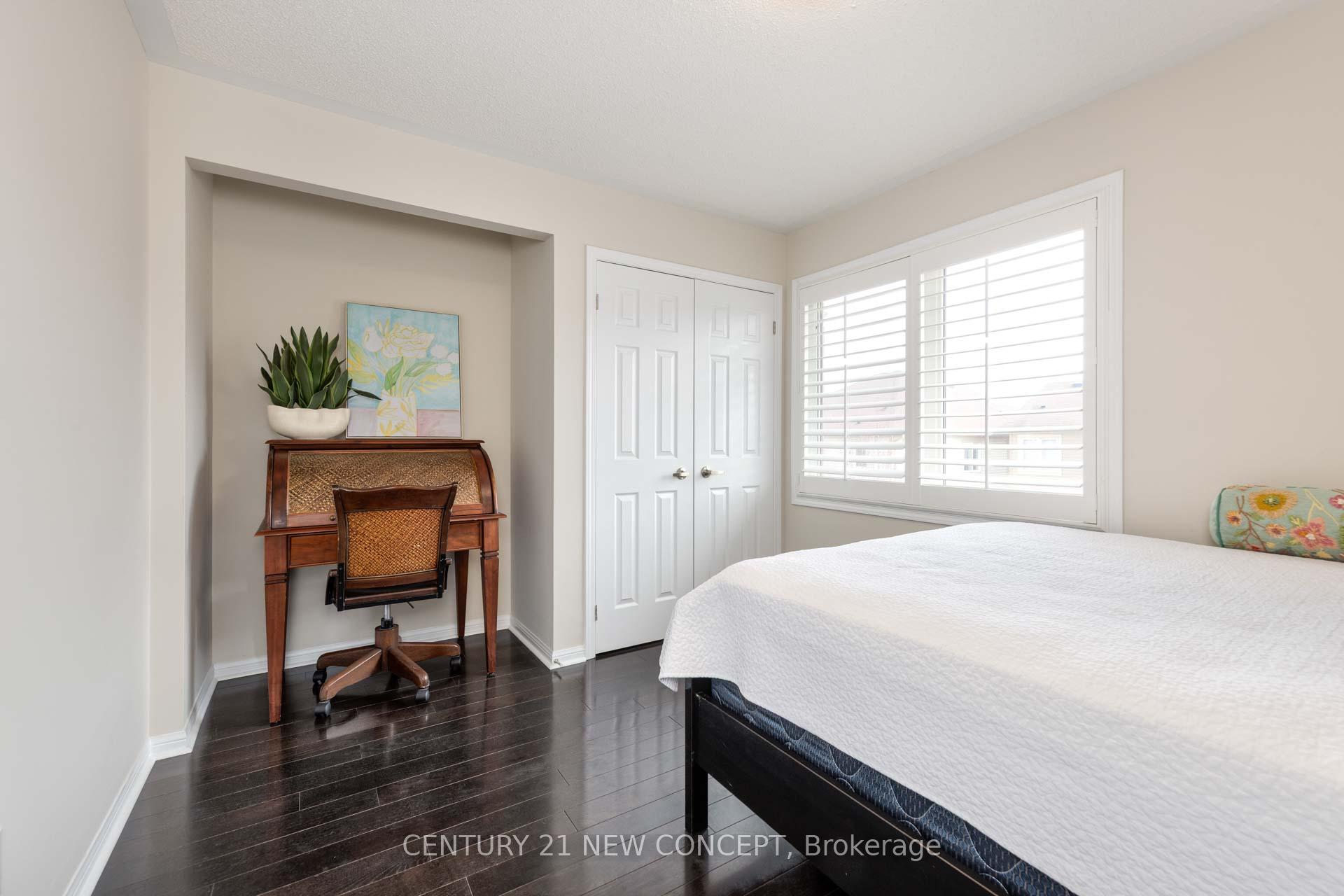 Photo 22 of 286 Schreyer Crescent, Milton, Harrison — HOMEH
