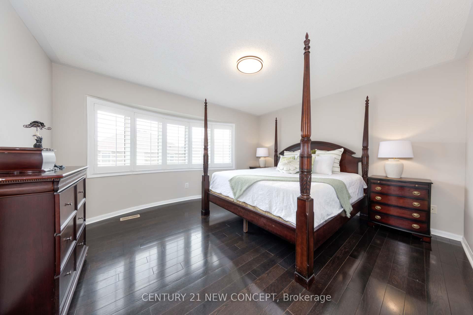 Photo 23 of 286 Schreyer Crescent, Milton, Harrison — HOMEH