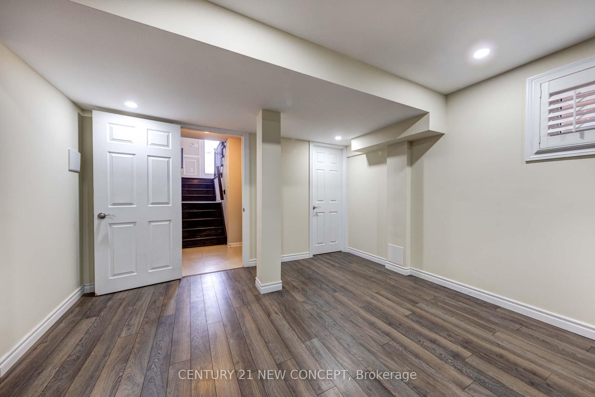 Photo 26 of 286 Schreyer Crescent, Milton, Harrison — HOMEH