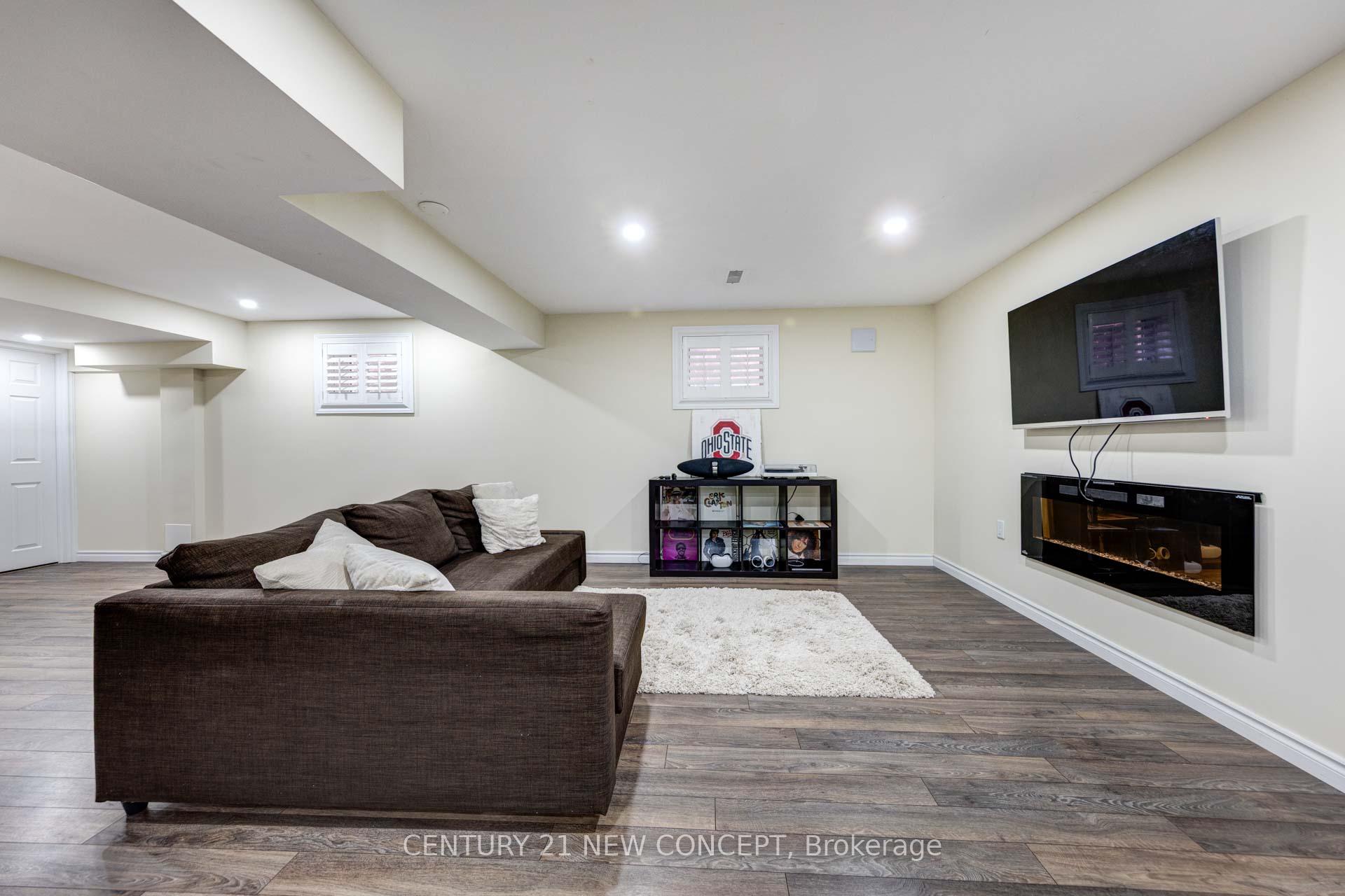 Photo 28 of 286 Schreyer Crescent, Milton, Harrison — HOMEH