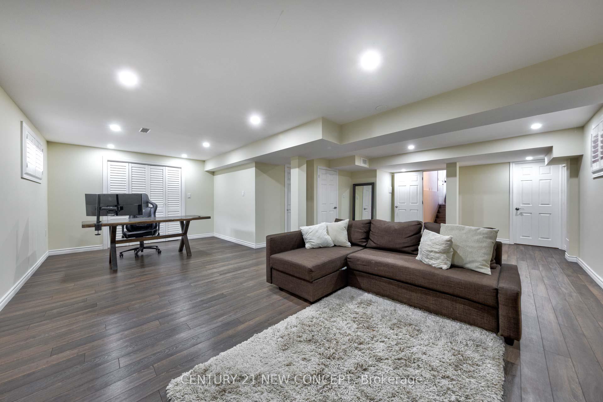 Photo 29 of 286 Schreyer Crescent, Milton, Harrison — HOMEH