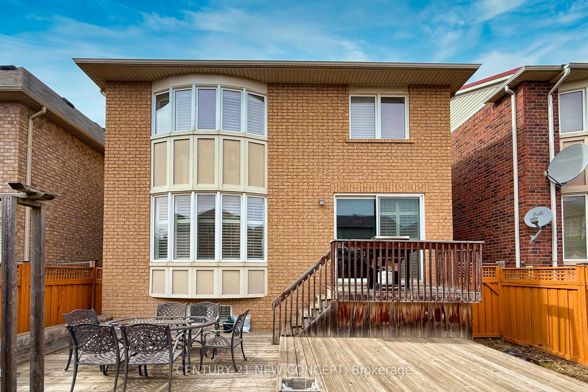 Photo 37 of 286 Schreyer Crescent, Milton, Harrison — HOMEH