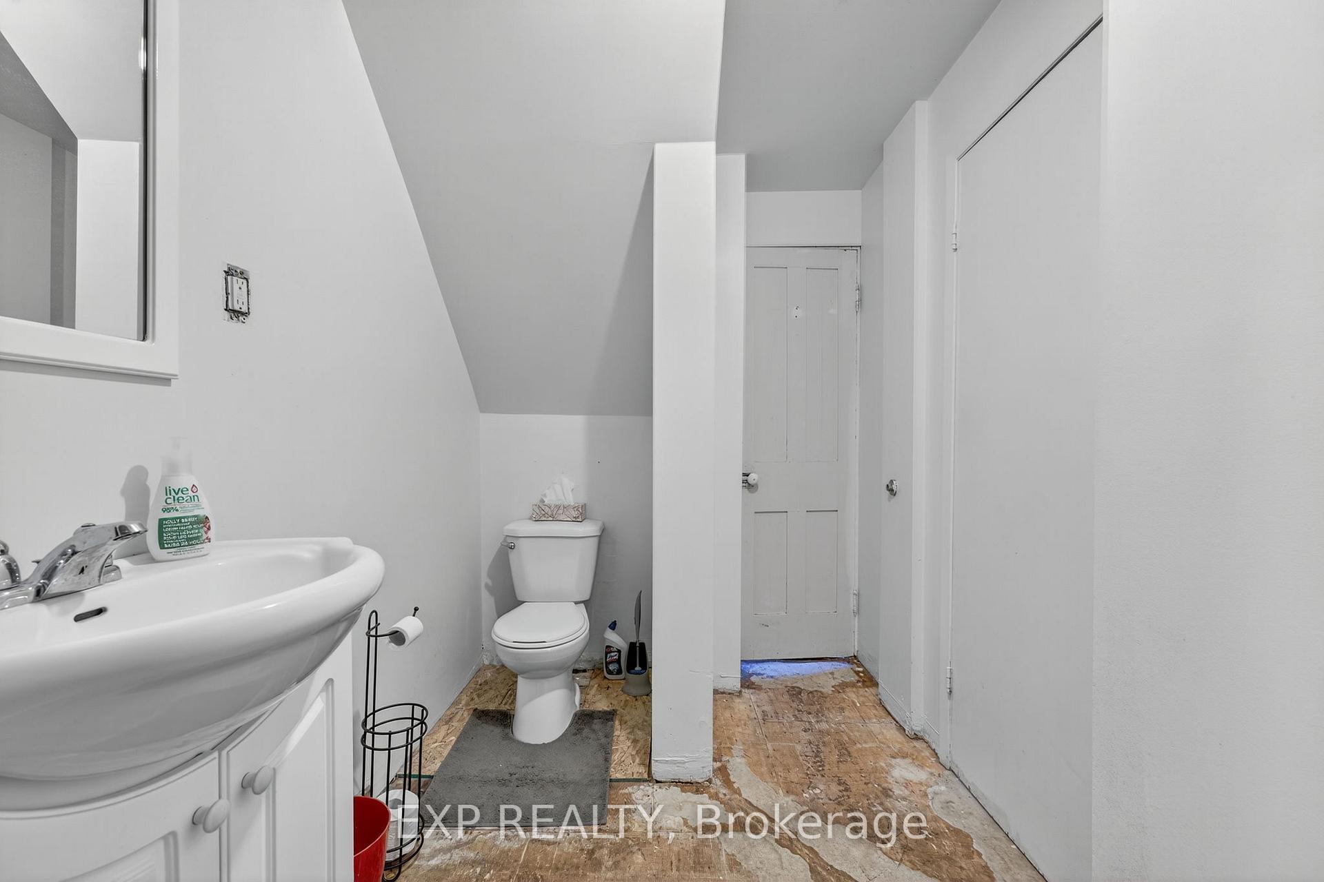 Photo 13 of 148 Spencer Road, Prince Edward County, Ameliasburg Ward — HOMEH