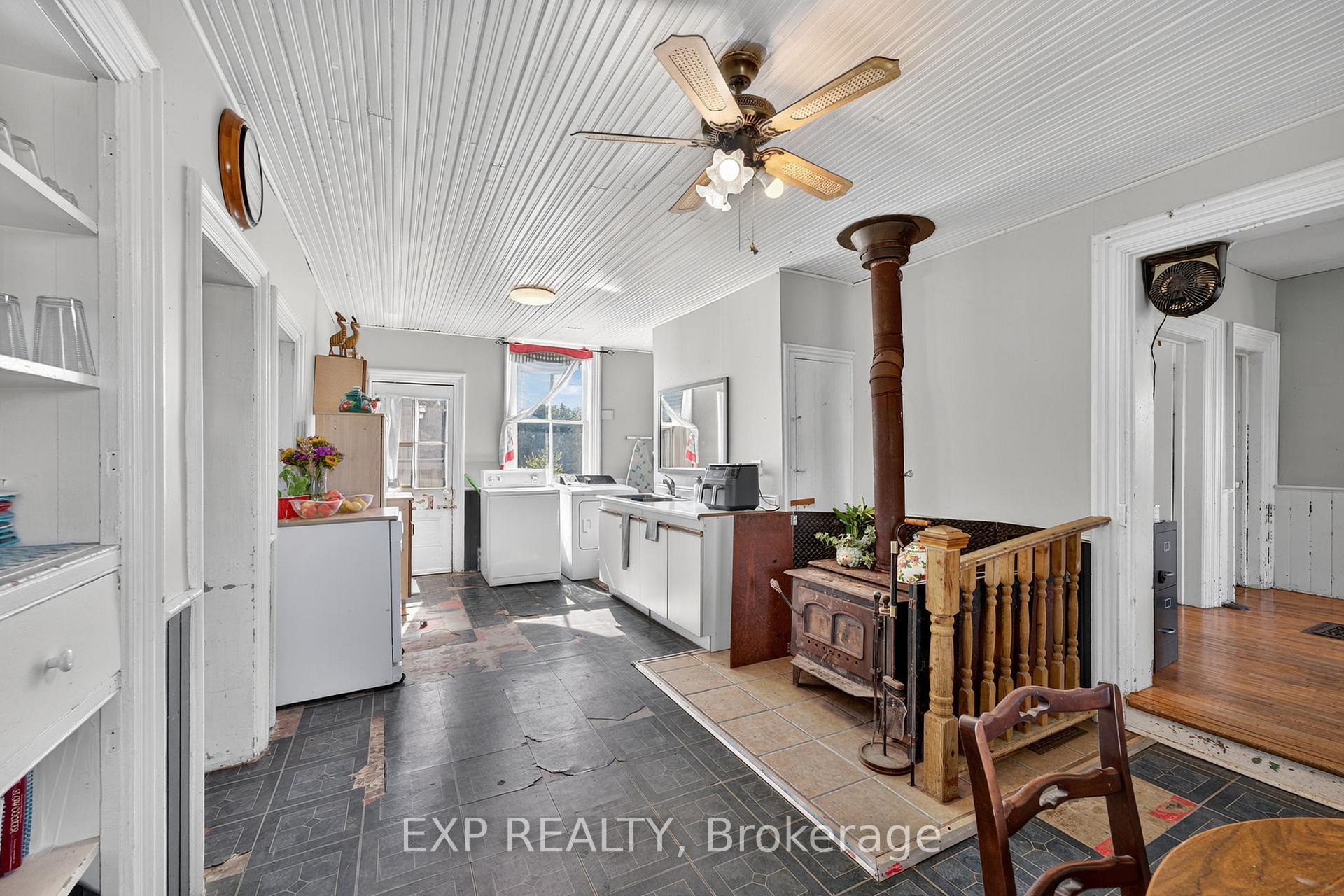 Photo 16 of 148 Spencer Road, Prince Edward County, Ameliasburg Ward — HOMEH