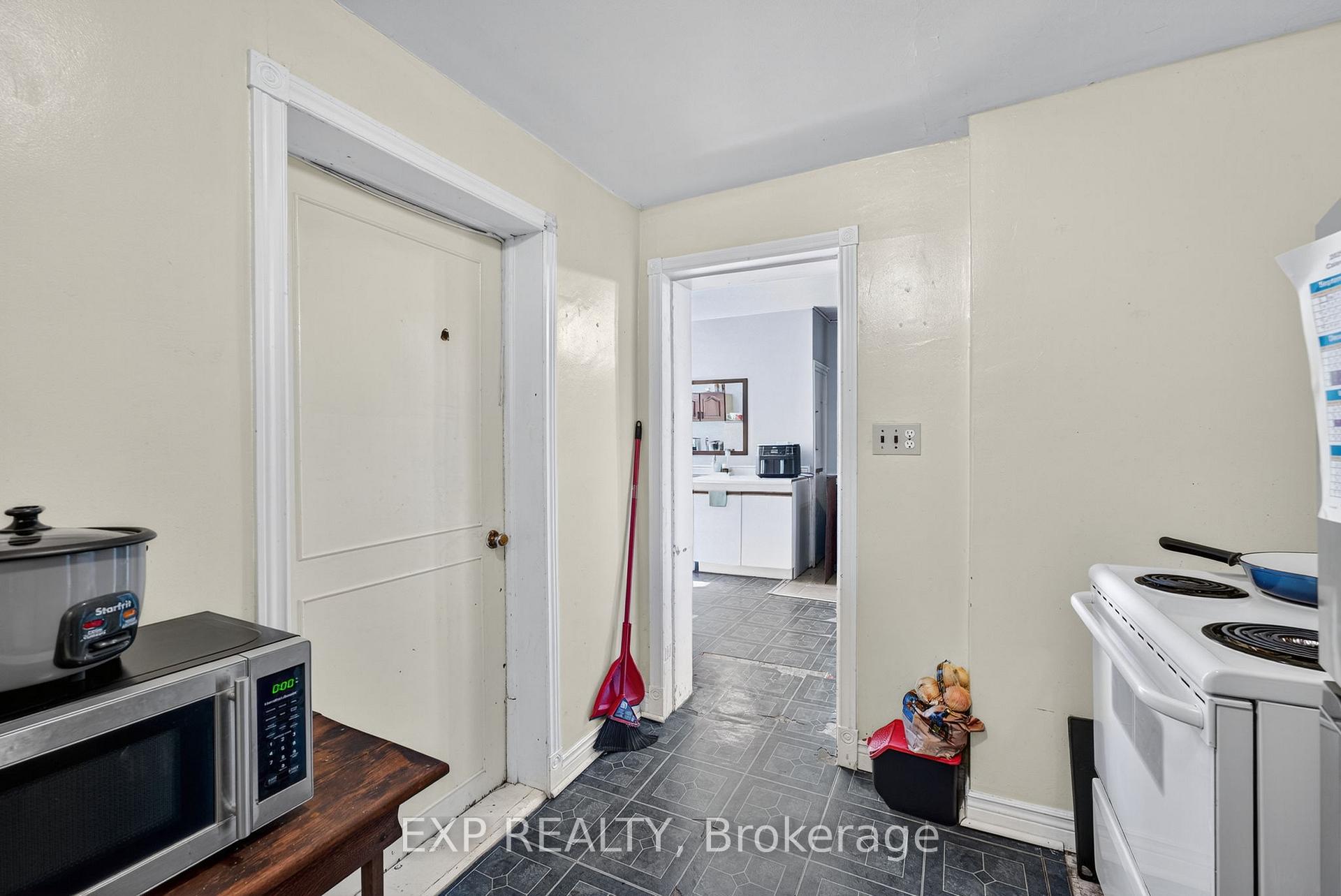 Photo 22 of 148 Spencer Road, Prince Edward County, Ameliasburg Ward — HOMEH