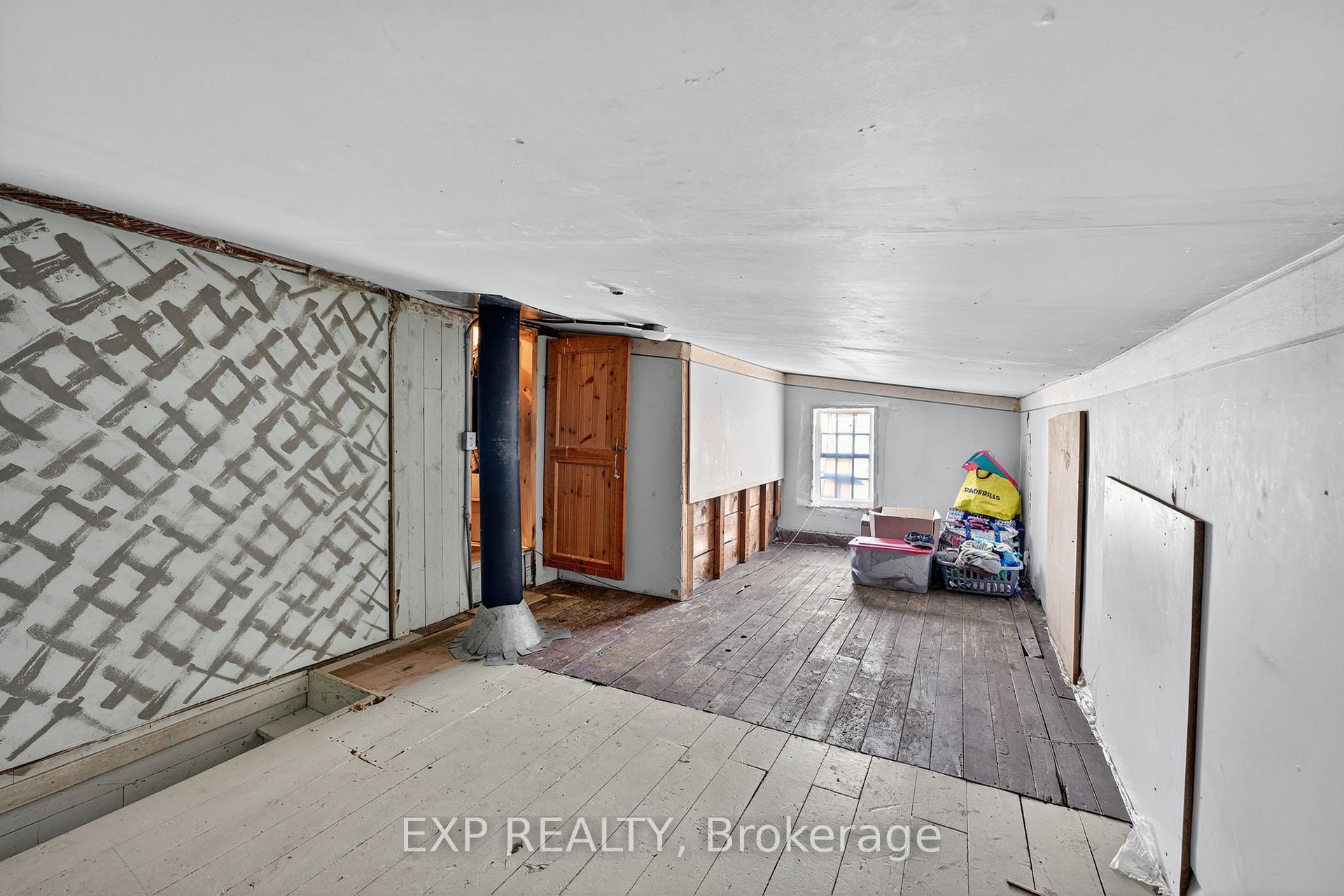 Photo 33 of 148 Spencer Road, Prince Edward County, Ameliasburg Ward — HOMEH